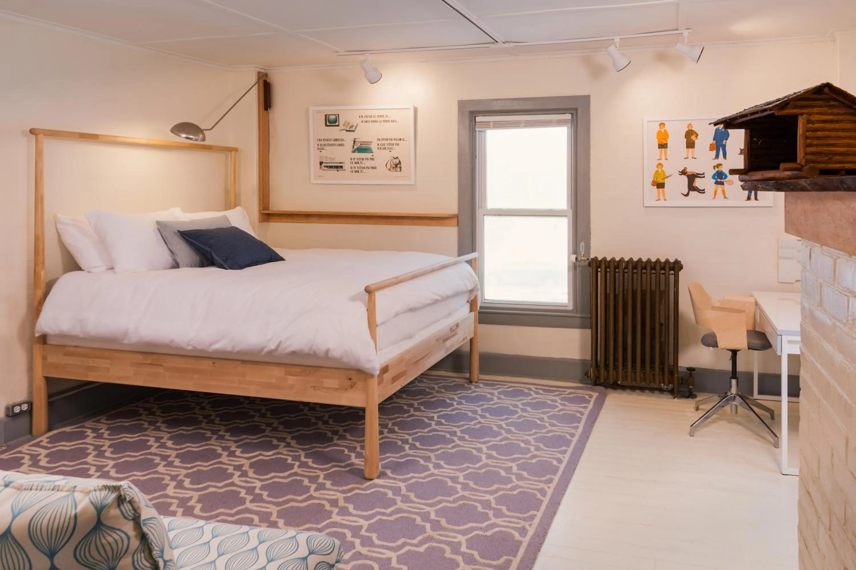 Bed in The Deers Head Inn Tavern