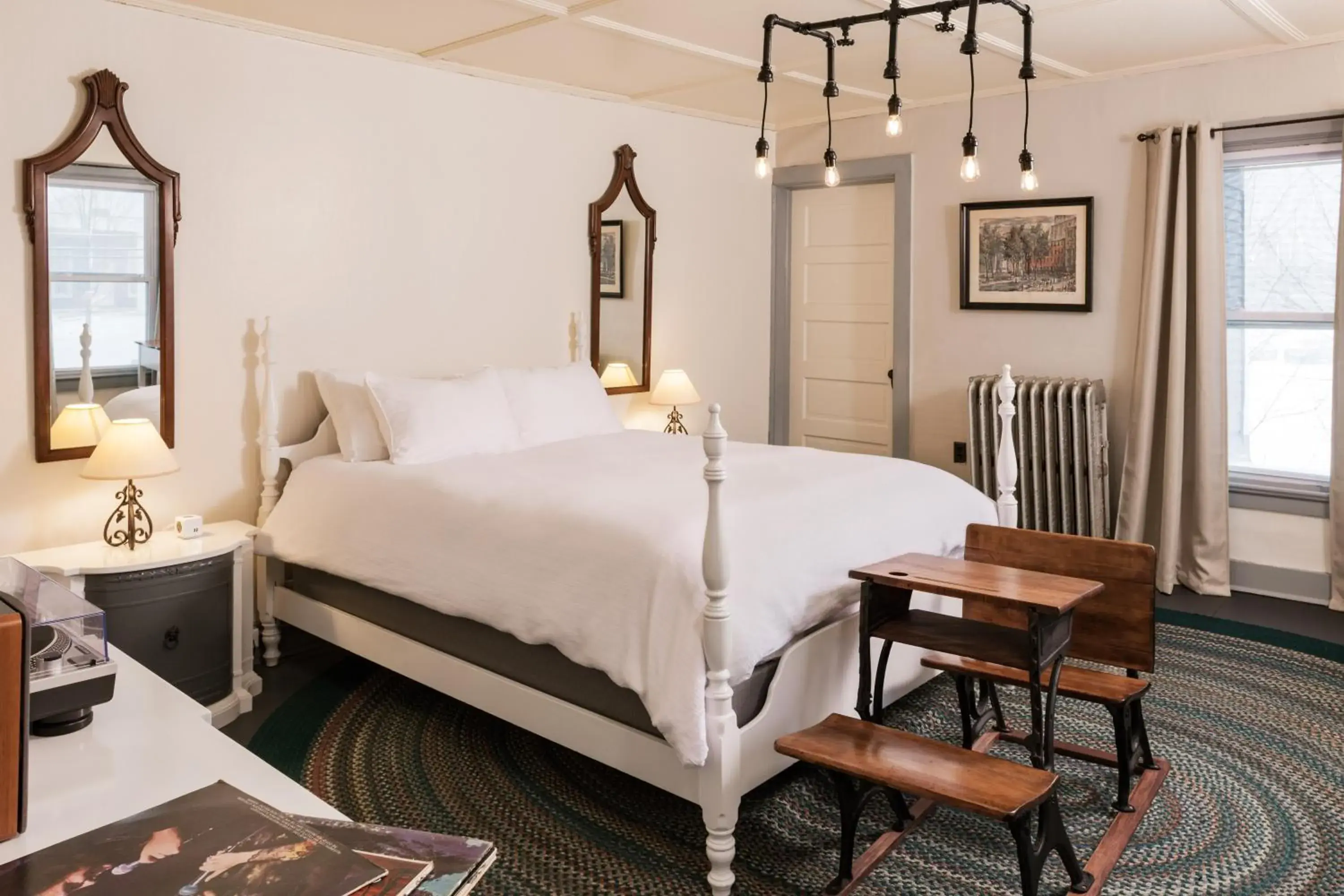 Bed in The Deers Head Inn Tavern Bed in The Deers Head Inn Tavern