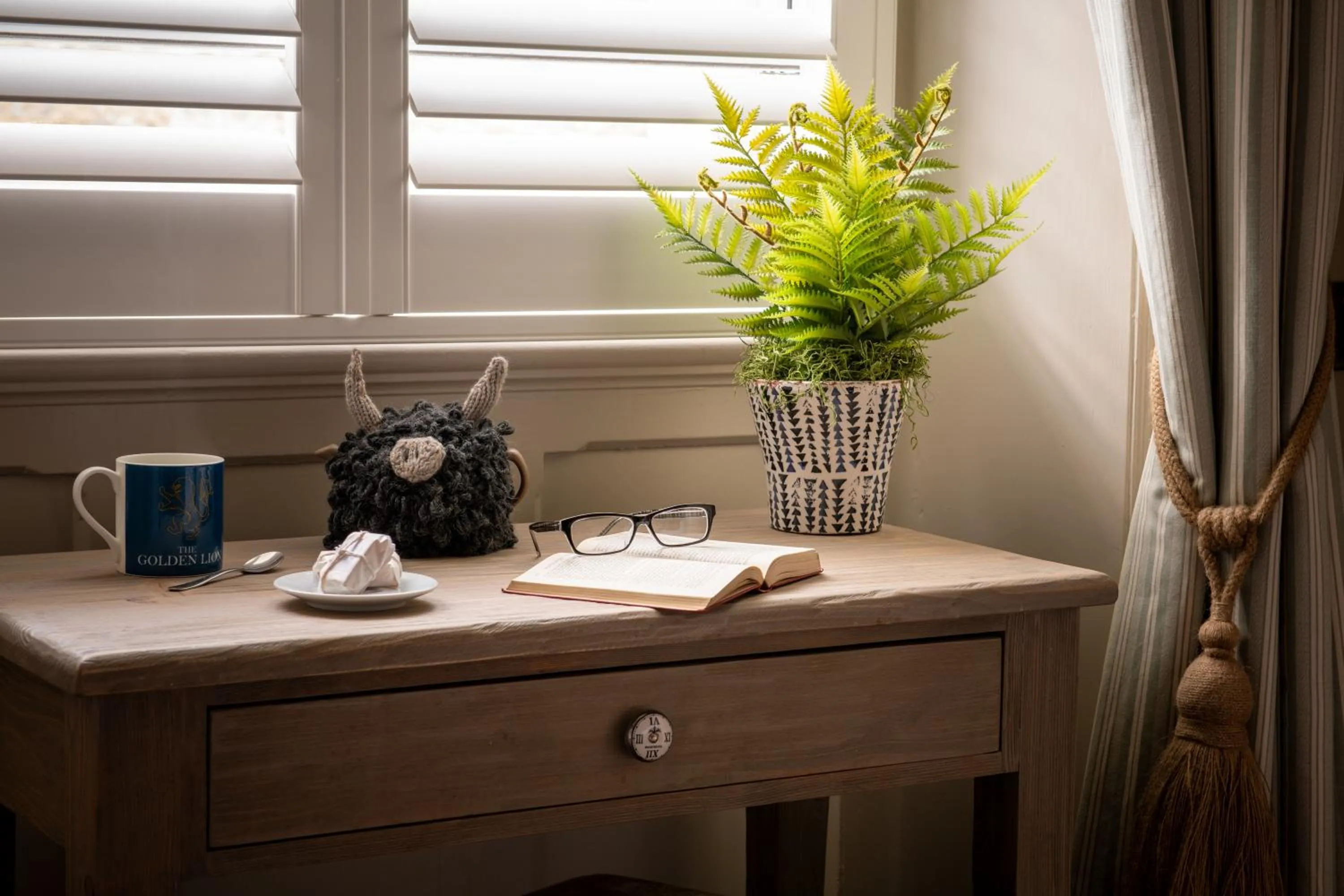 Bedroom in The Golden Lion at Settle
