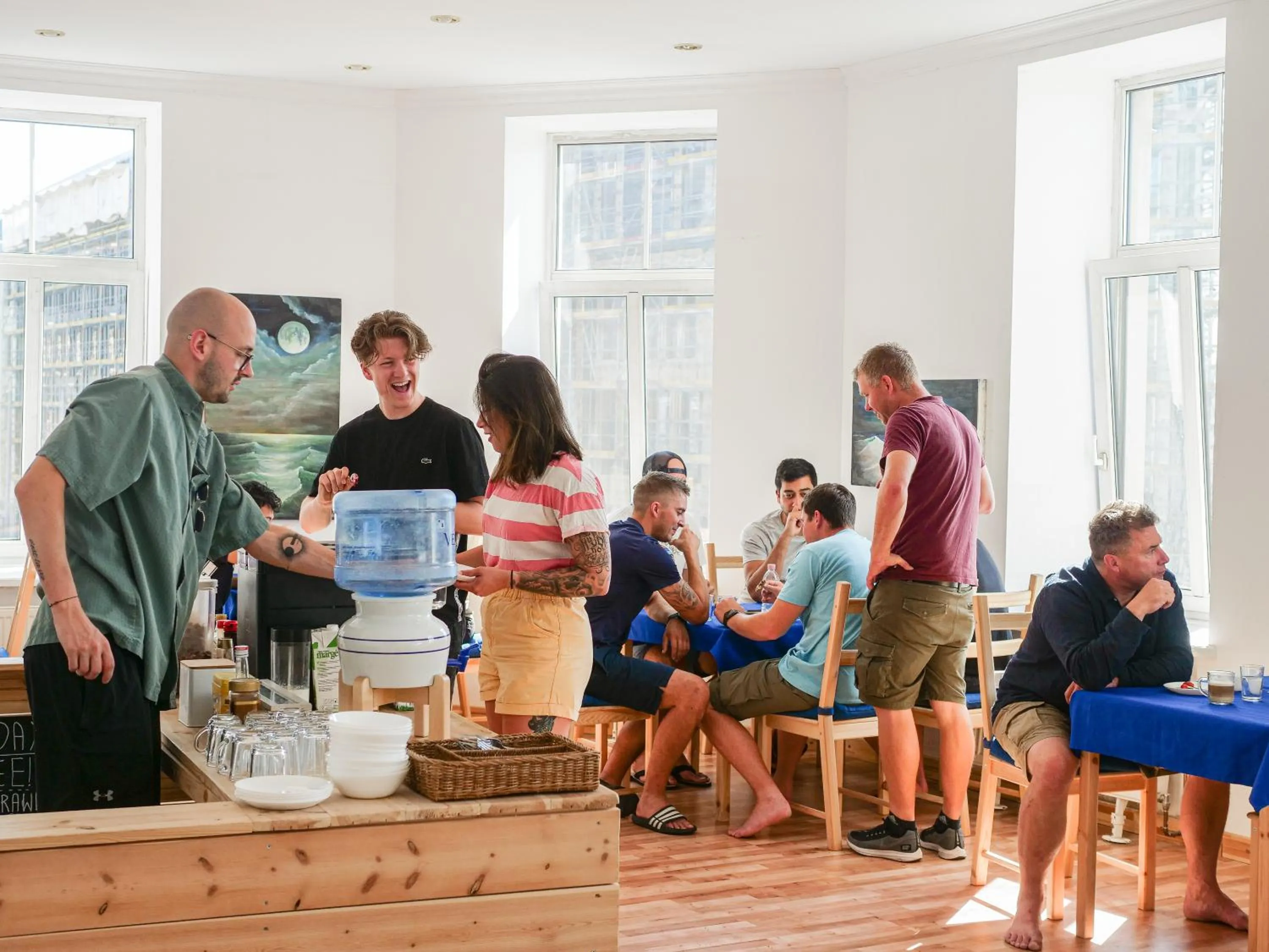 Breakfast in Cinnamon Sally Backpackers Hostel