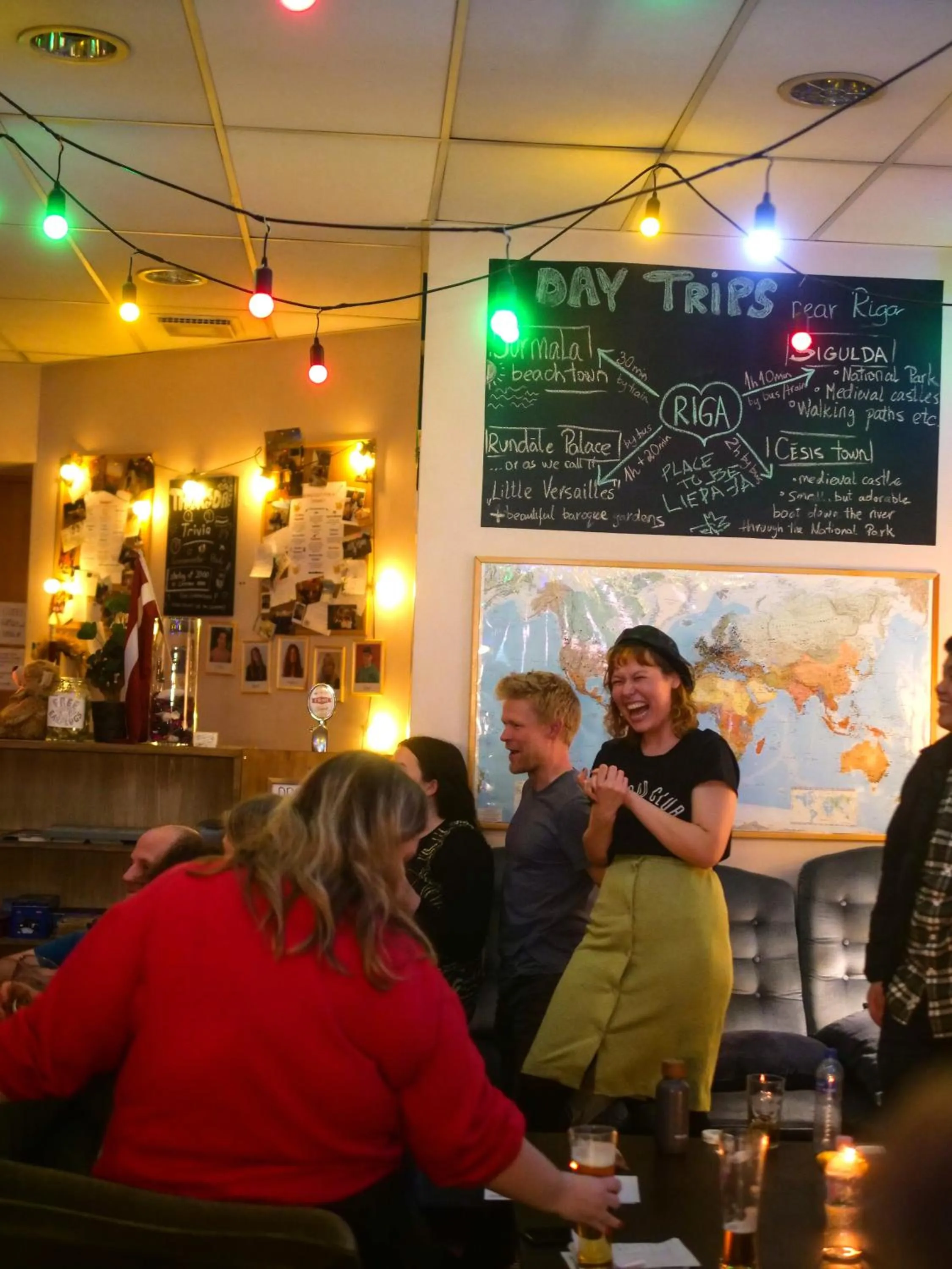 Communal lounge/ TV room in Cinnamon Sally Backpackers Hostel