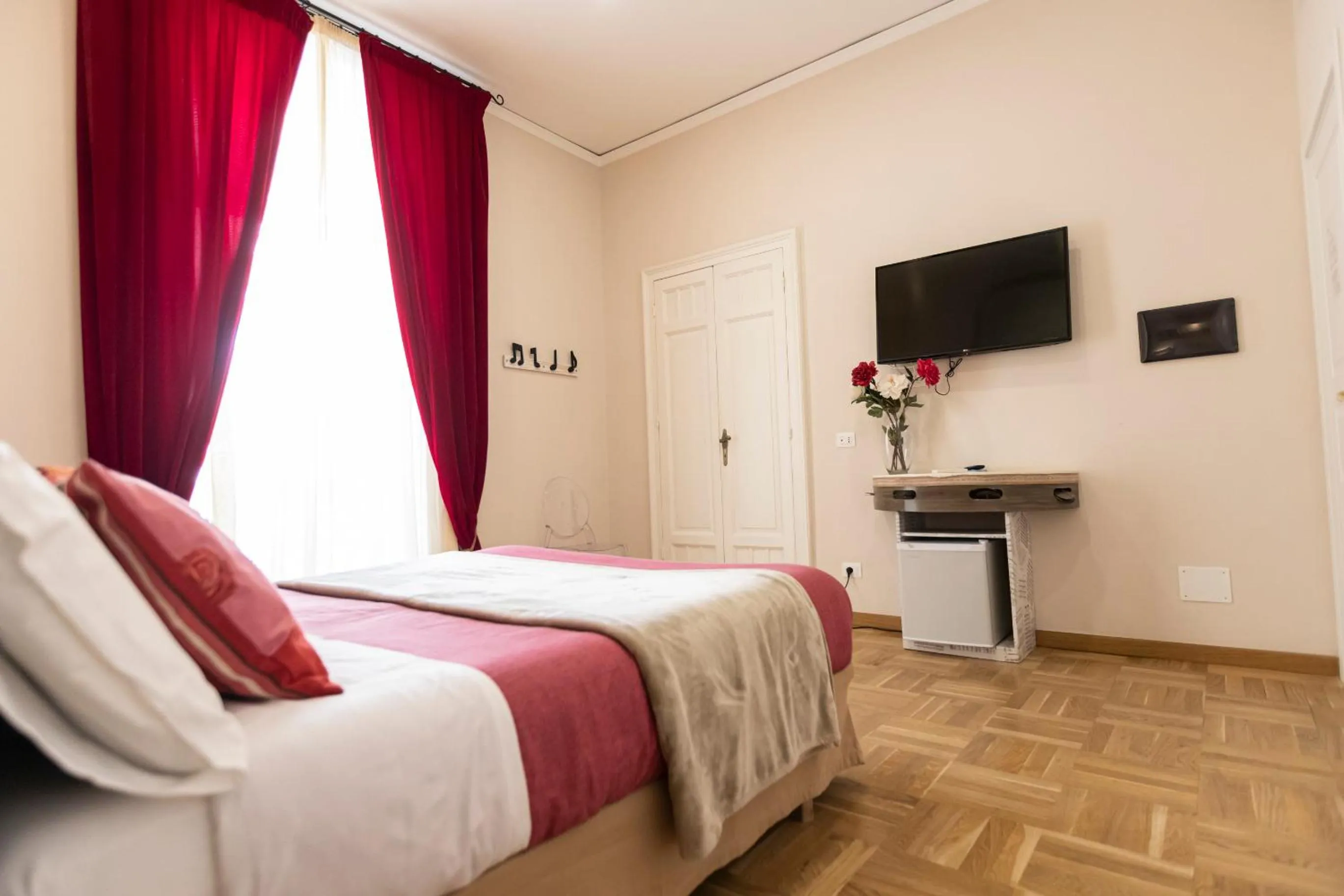 Photo of the whole room, Bed in City Soul B&B