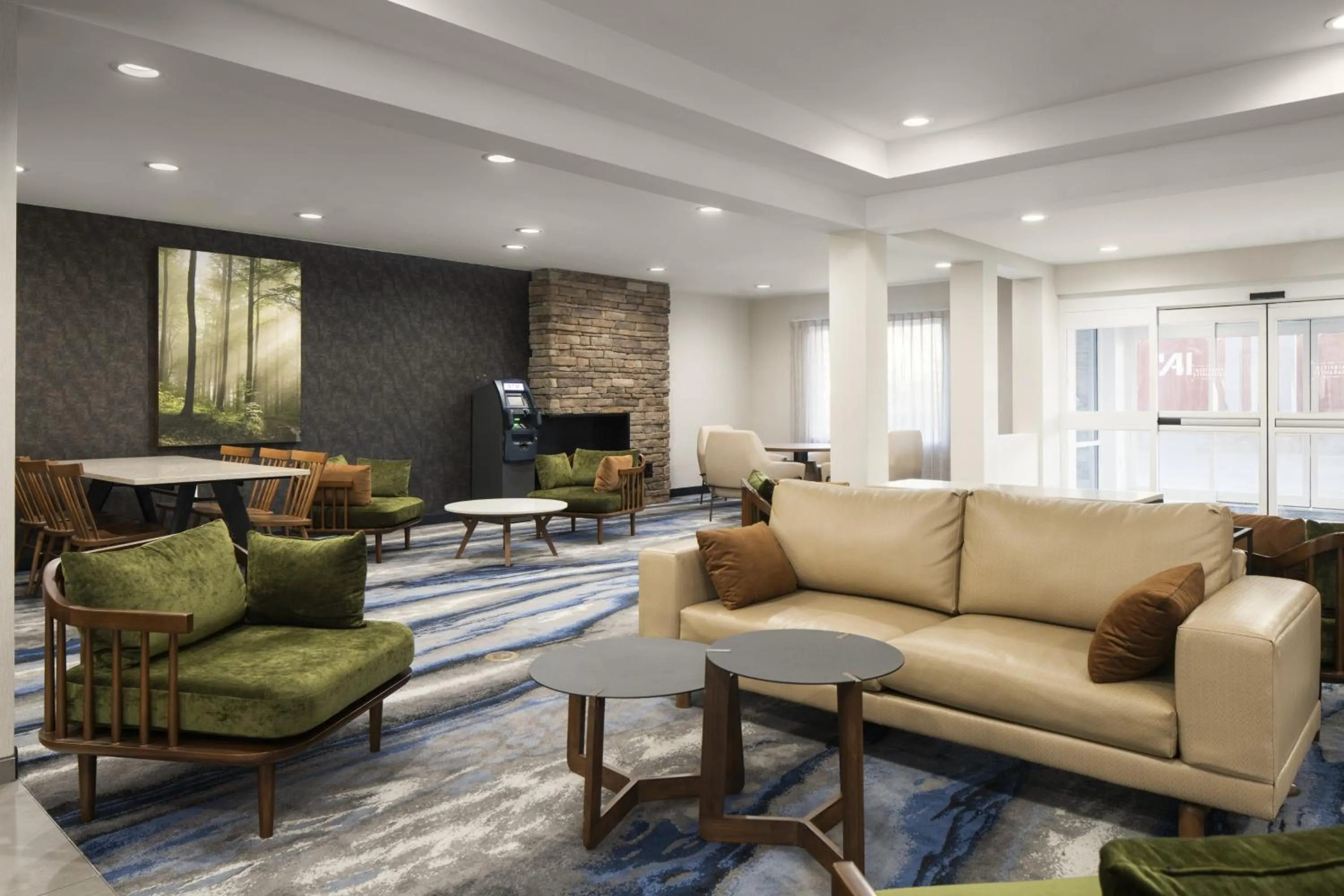 Lobby or reception in Fairfield Inn & Suites by Marriott Newark Liberty International Airport