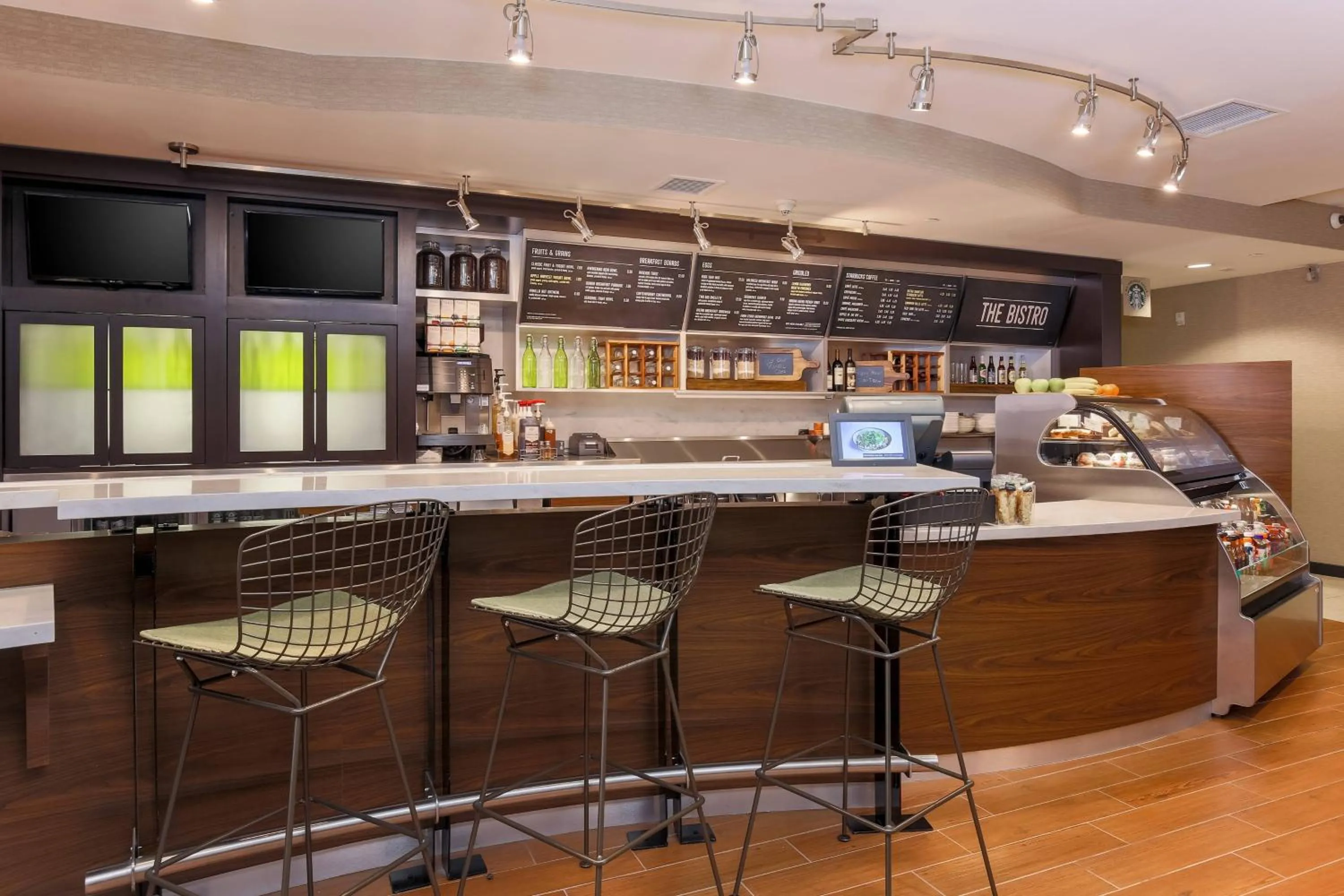Lounge or bar in Courtyard By Marriott Las Vegas Stadium Area