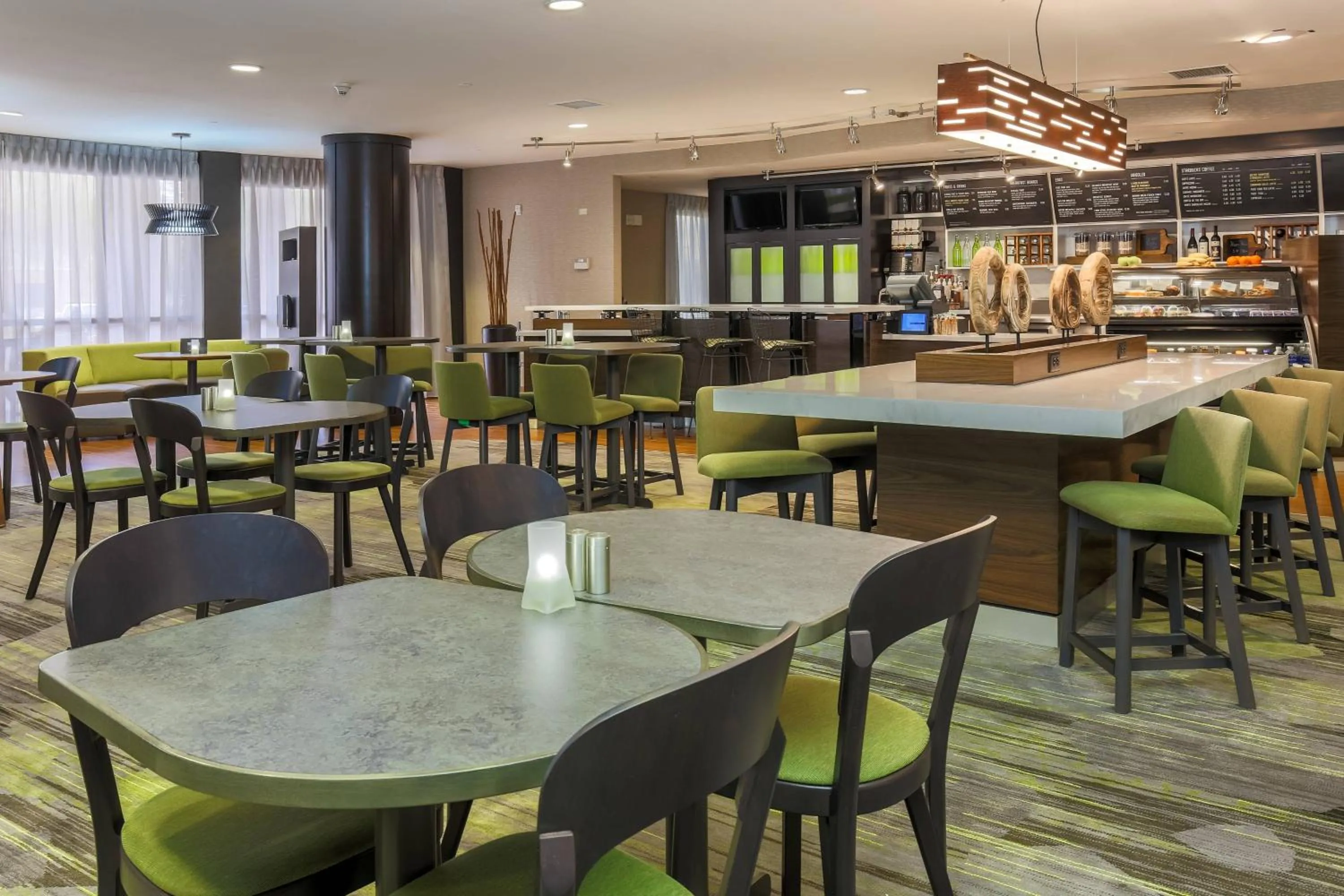 Restaurant/places to eat in Courtyard By Marriott Las Vegas Stadium Area