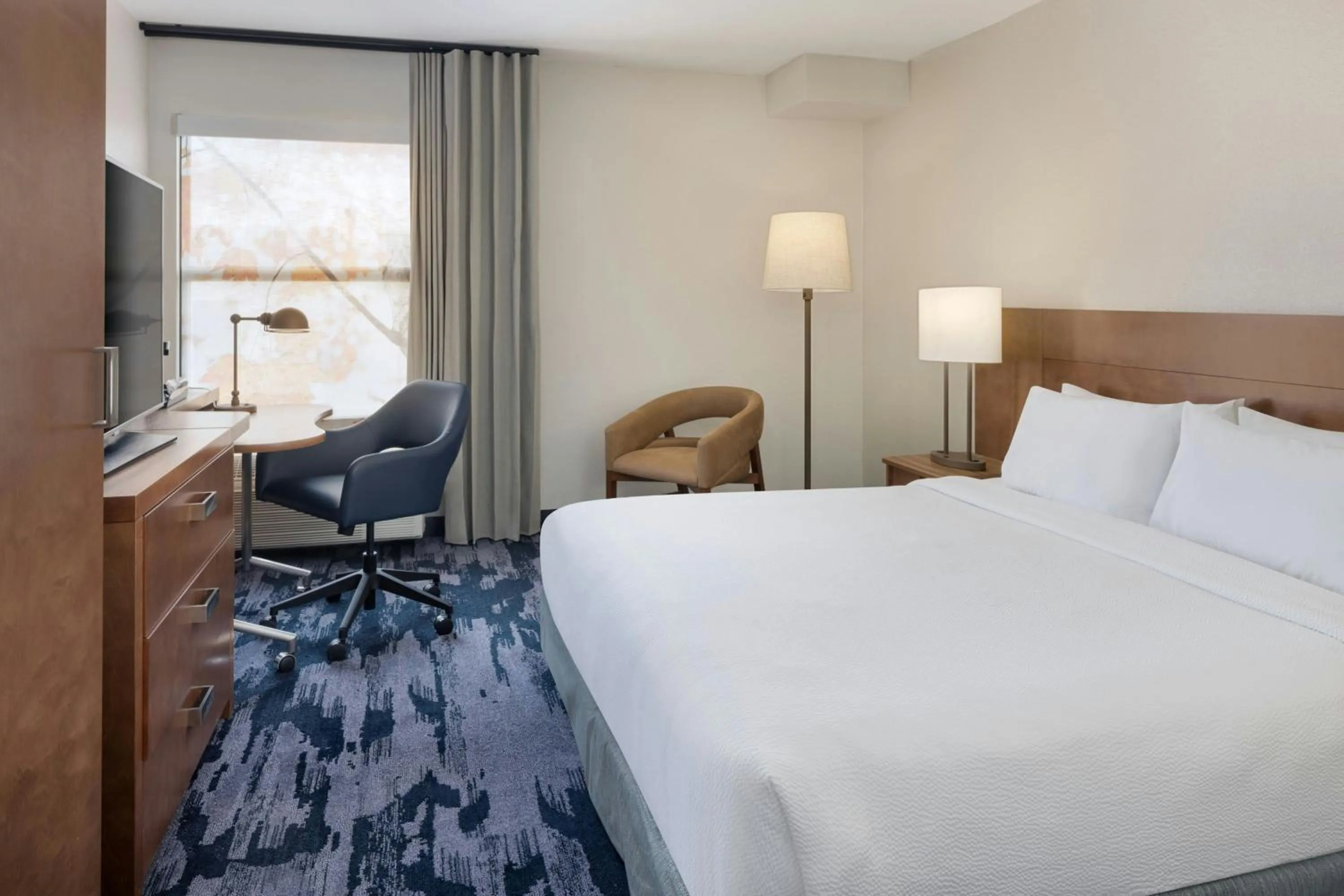 Photo of the whole room, Bed in Fairfield Inn Las Vegas Convention Center