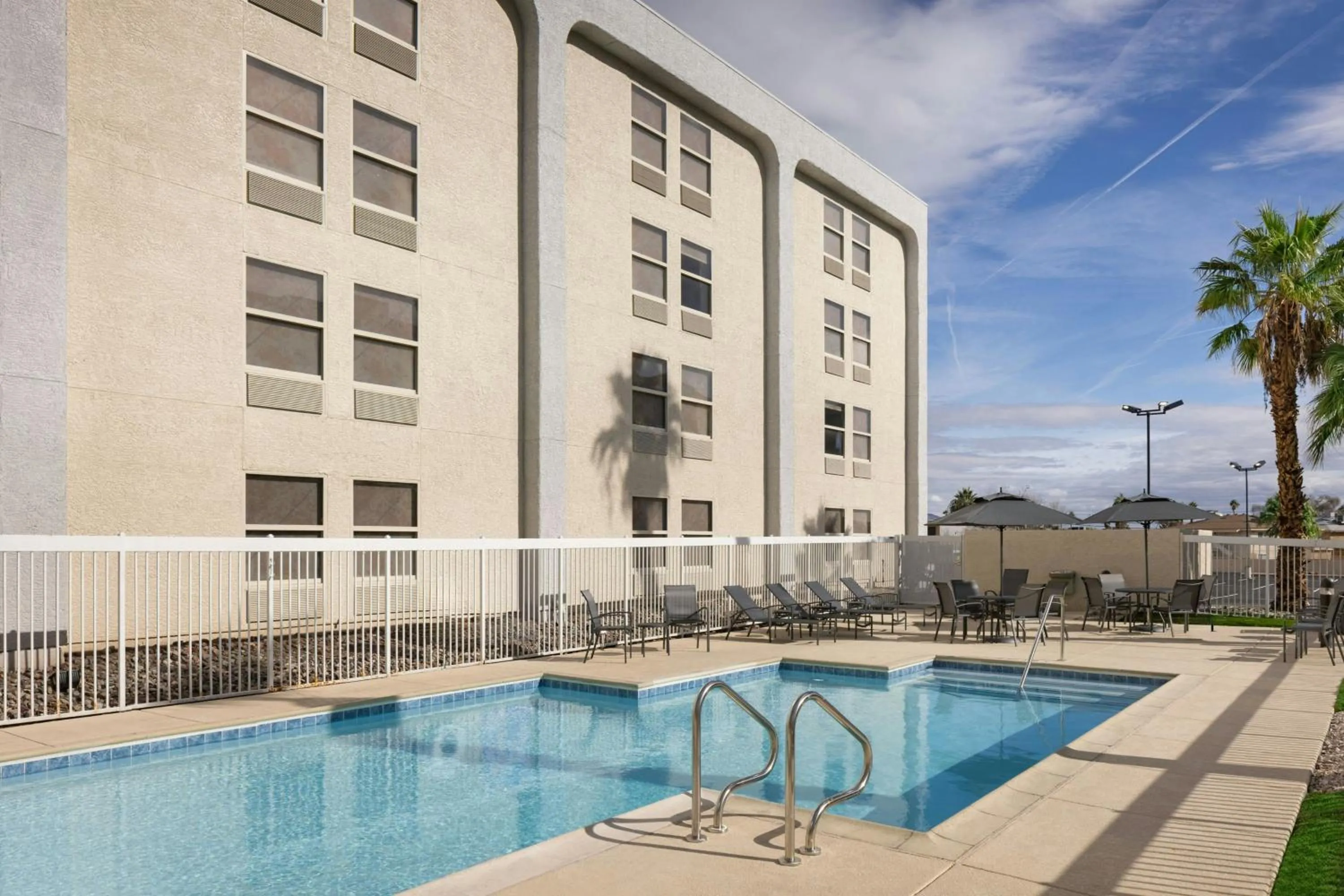 Swimming pool in Fairfield Inn Las Vegas Convention Center