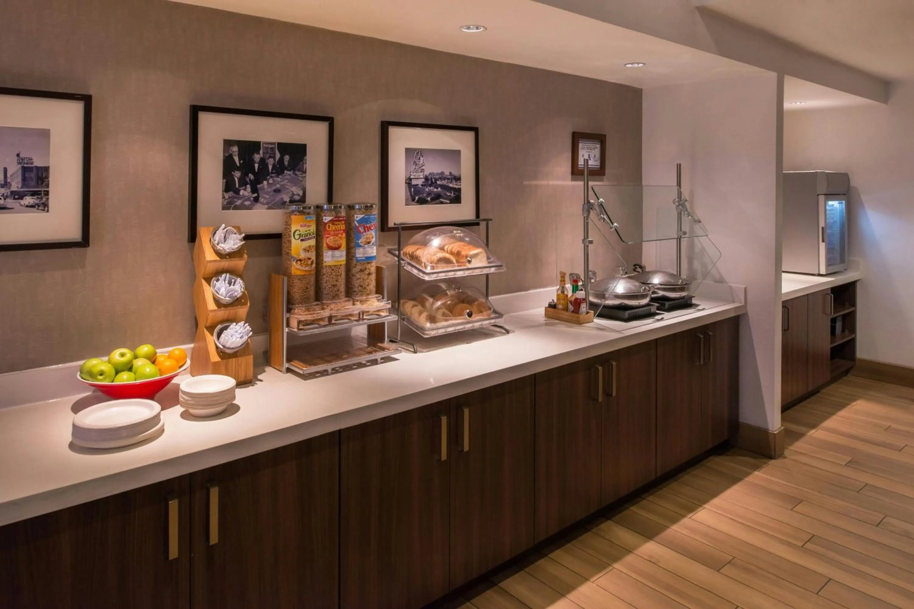 Breakfast in Fairfield Inn Las Vegas Convention Center