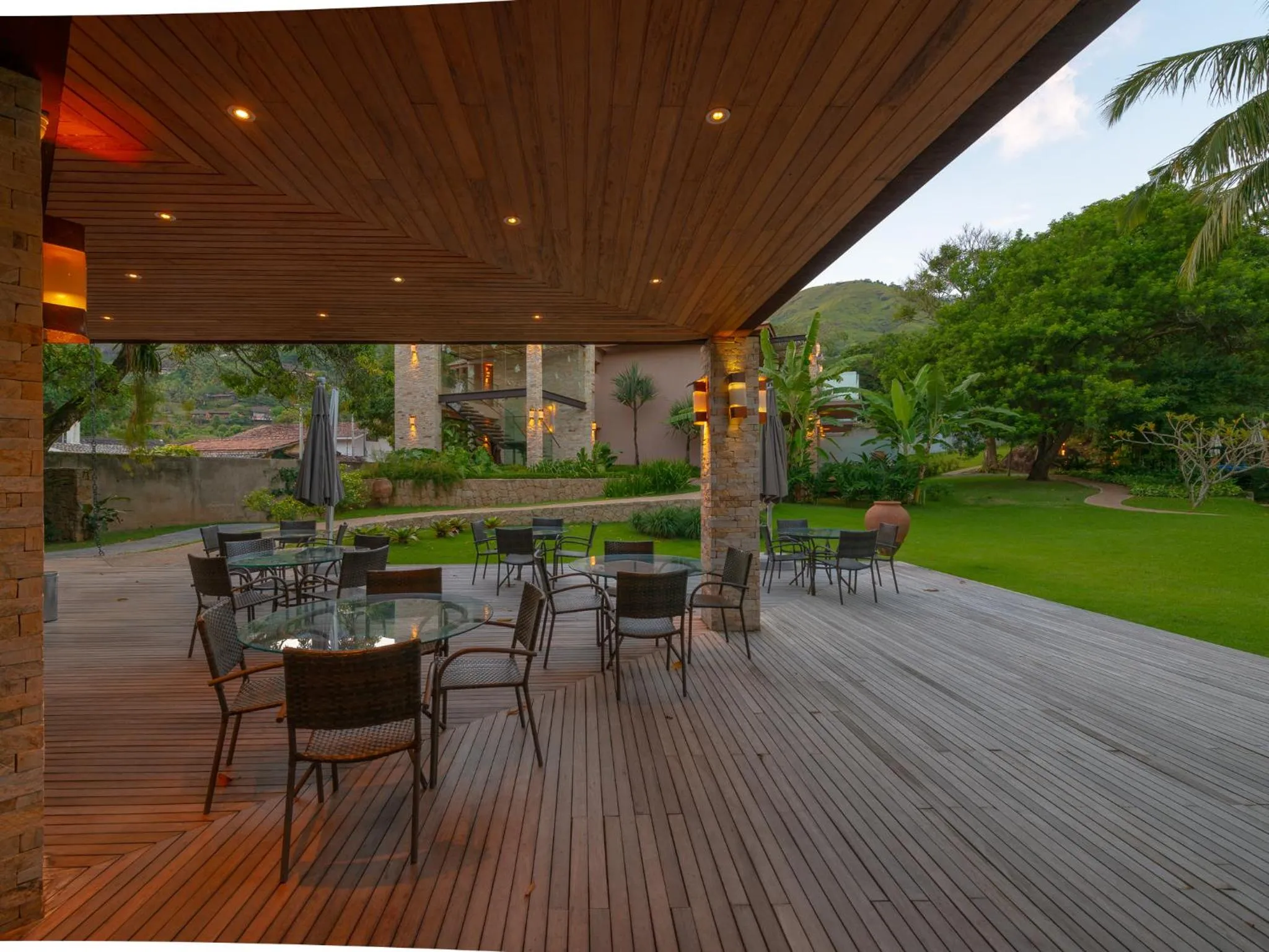 Patio in Hotel Real Villa Bella