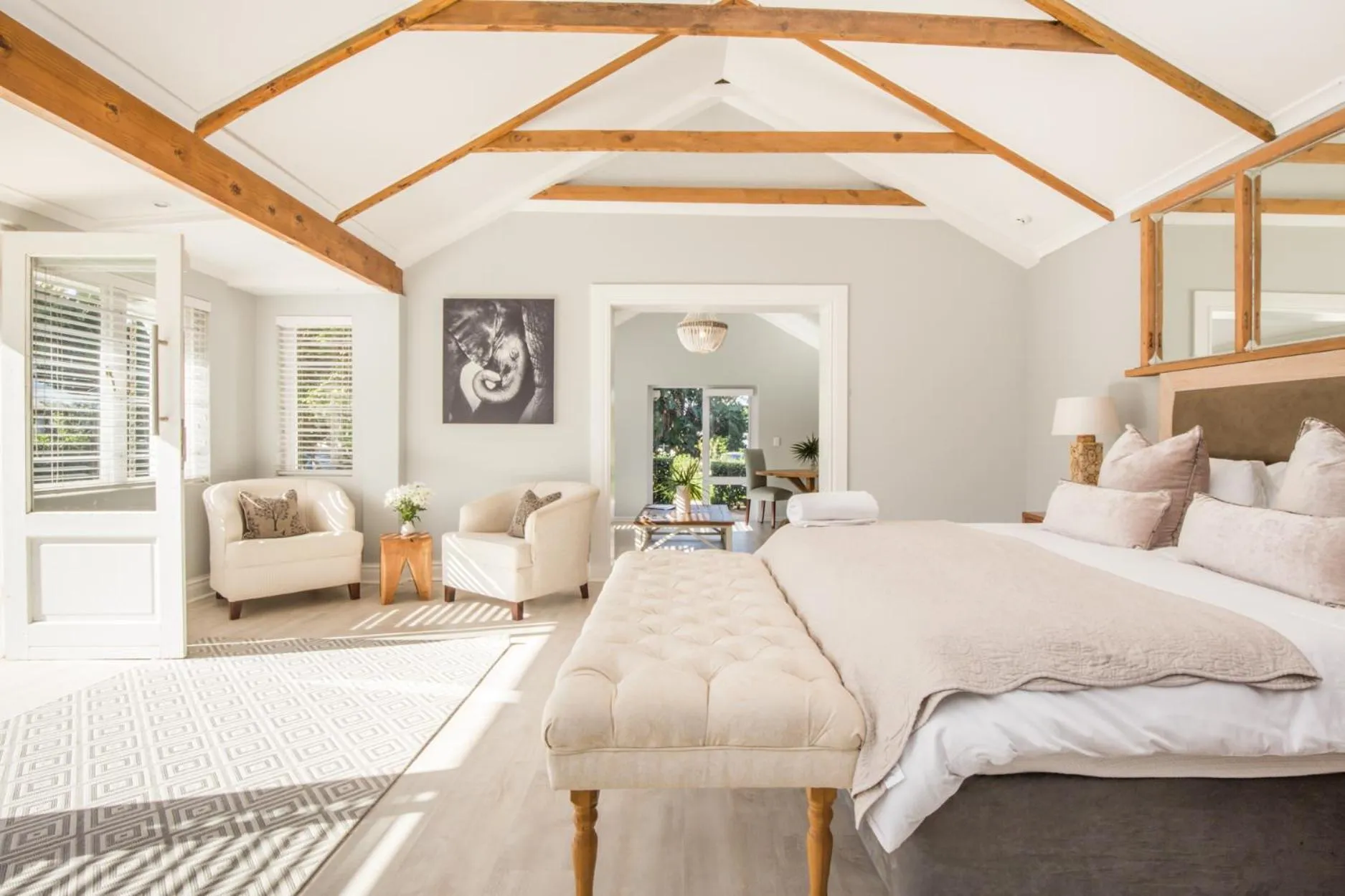 Photo of the whole room in The Bentley Westville