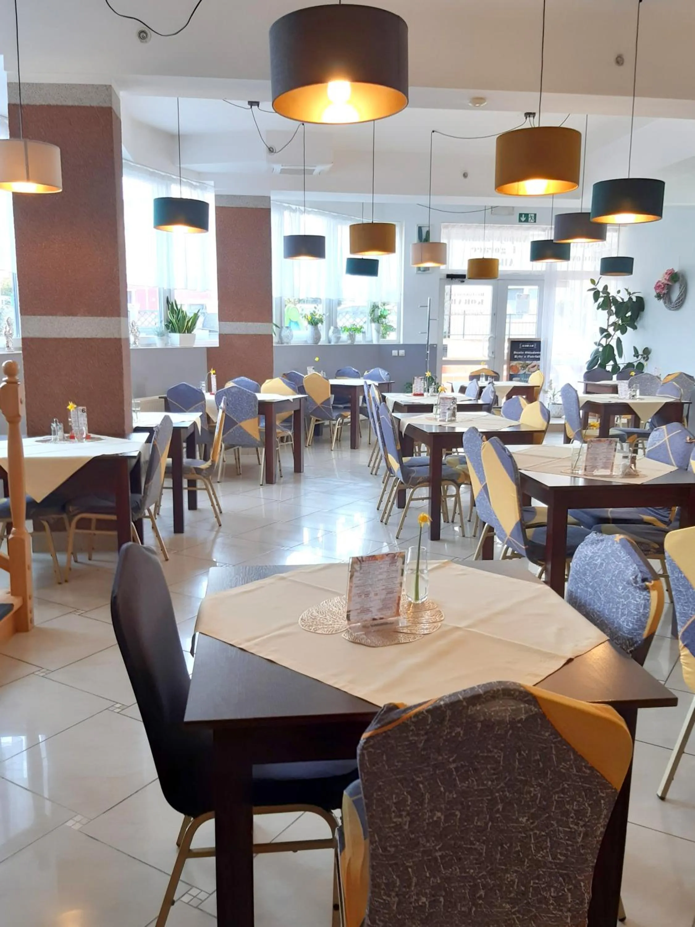 Restaurant/places to eat in Rezydencja Korab