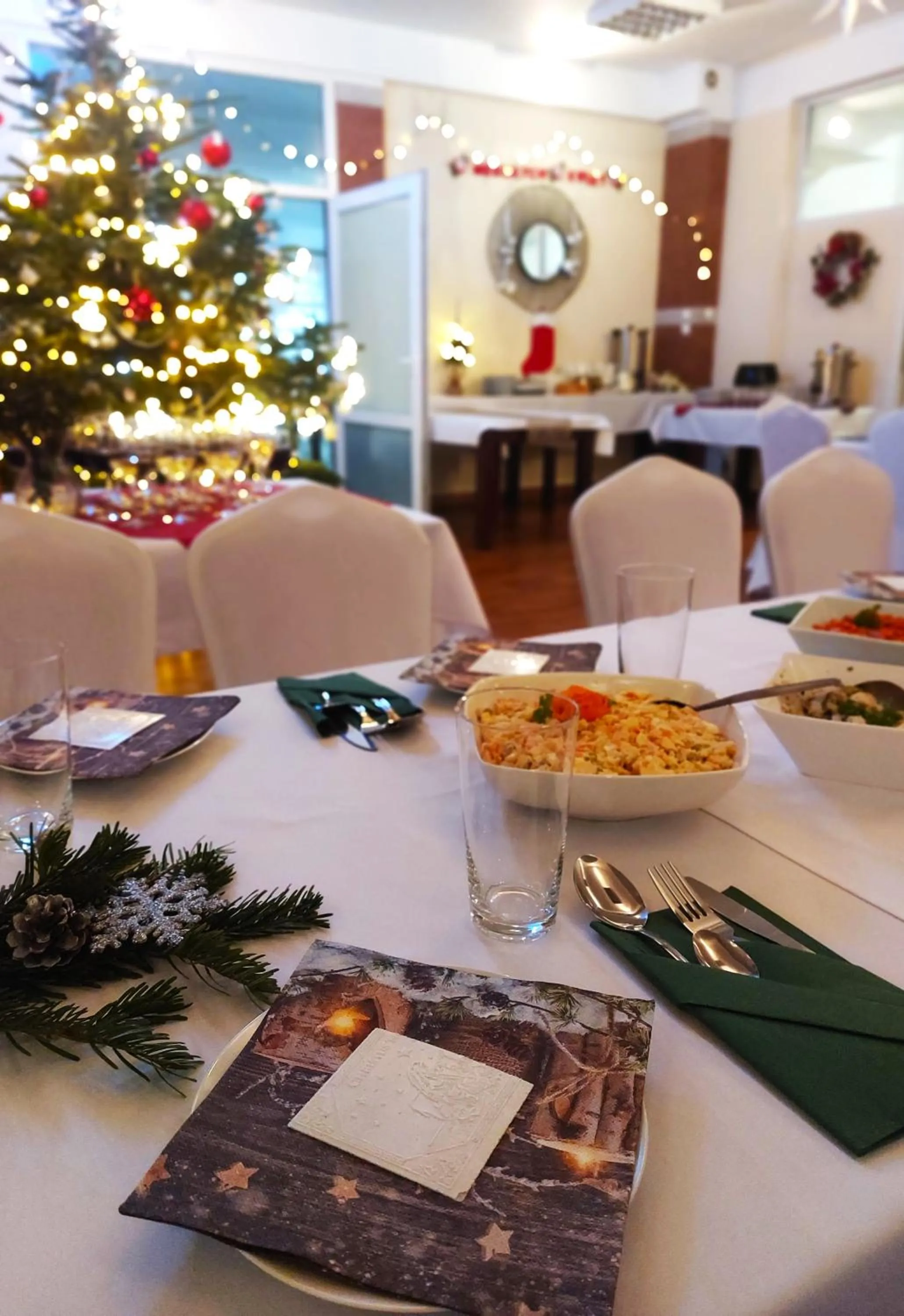 Restaurant/places to eat in Rezydencja Korab