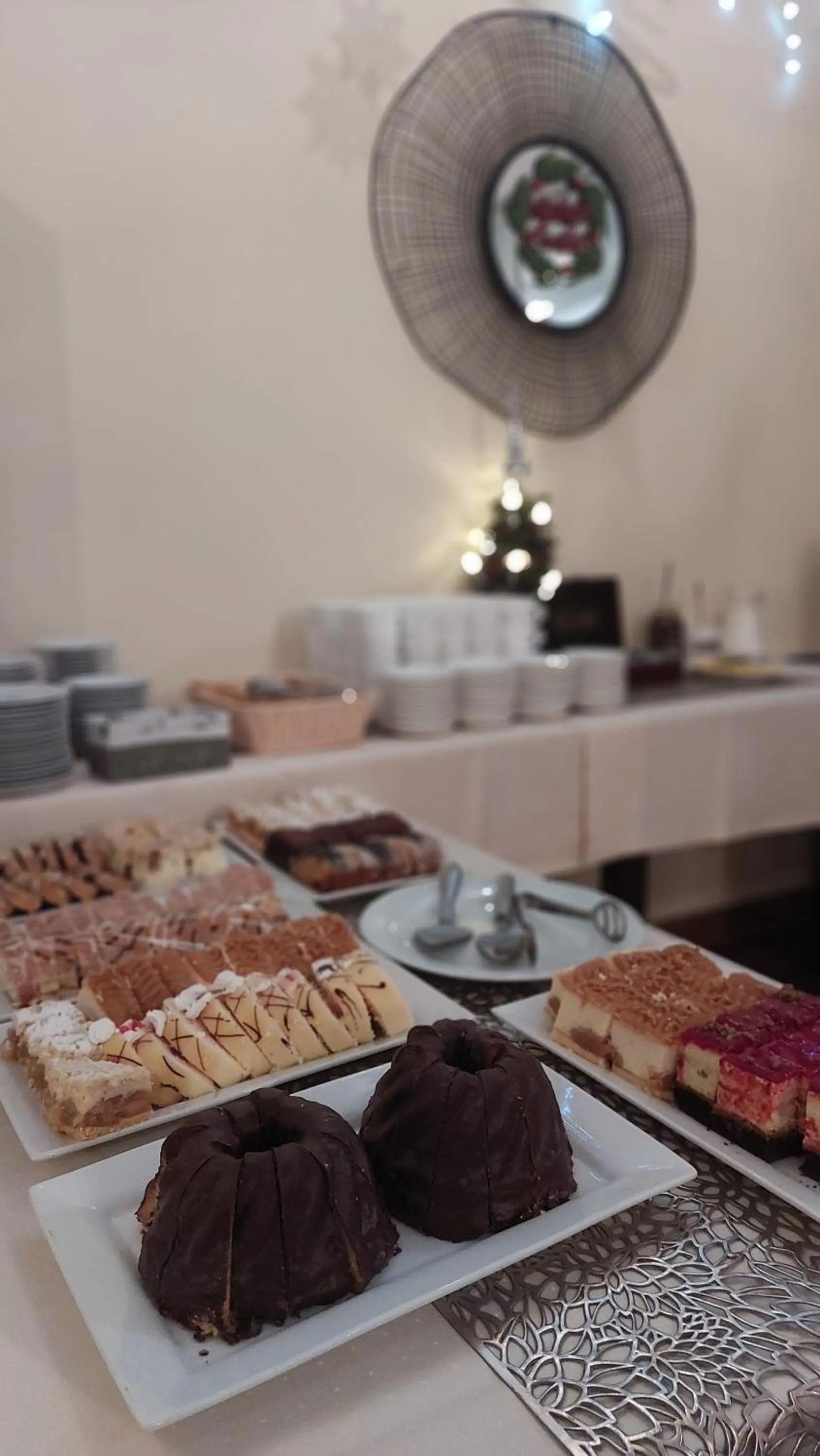 Restaurant/places to eat in Rezydencja Korab