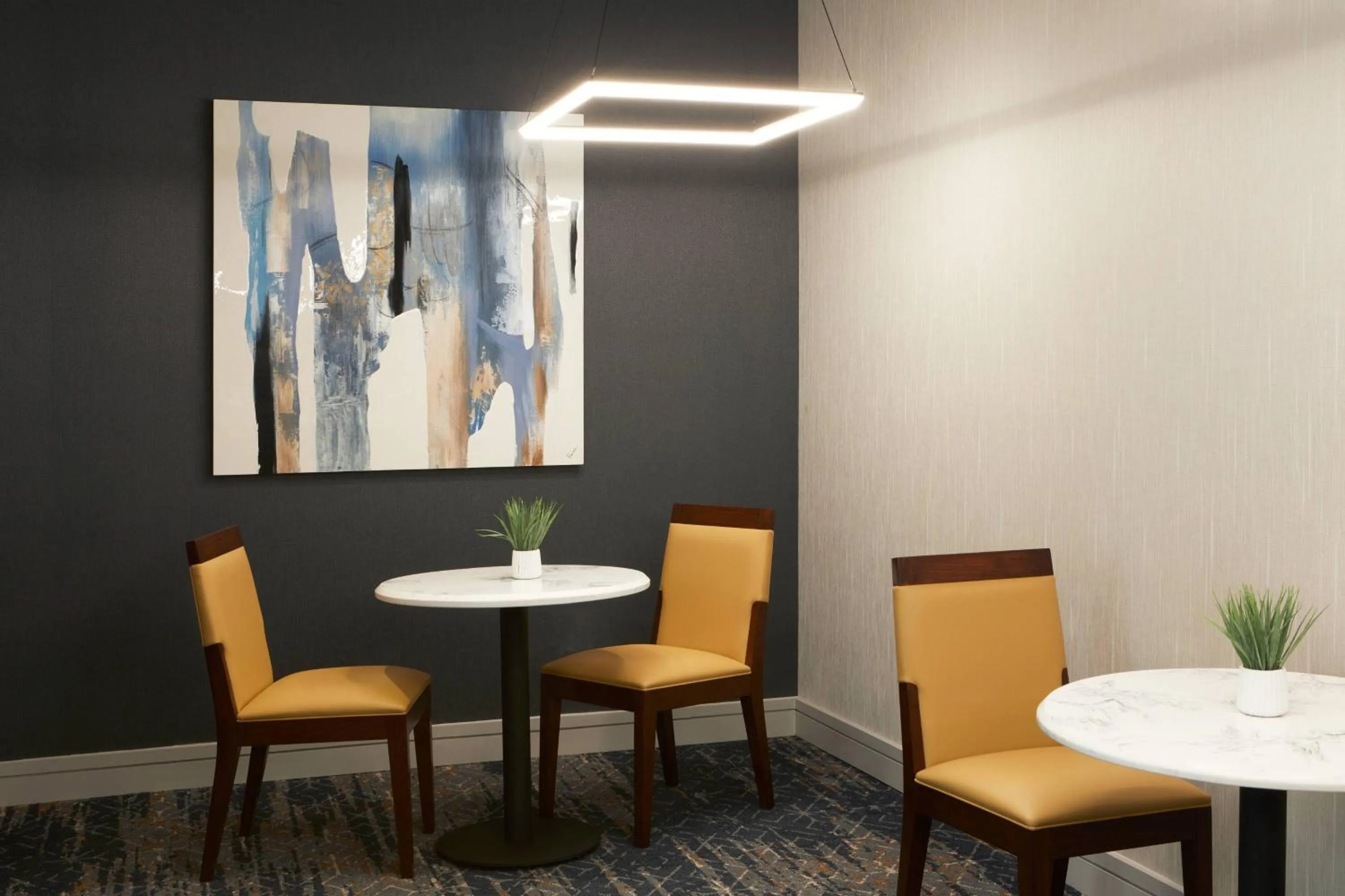 Lobby or reception in Courtyard by Marriott Los Angeles LAX / Century Boulevard