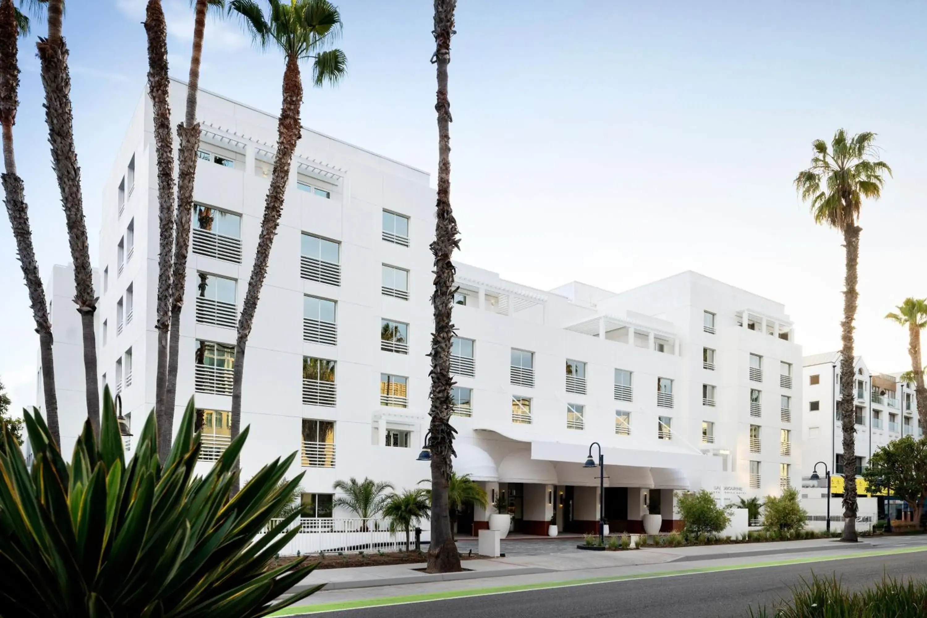 Property building in Sandbourne Santa Monica, Autograph Collection Property building in Sandbourne Santa Monica, Autograph Collection