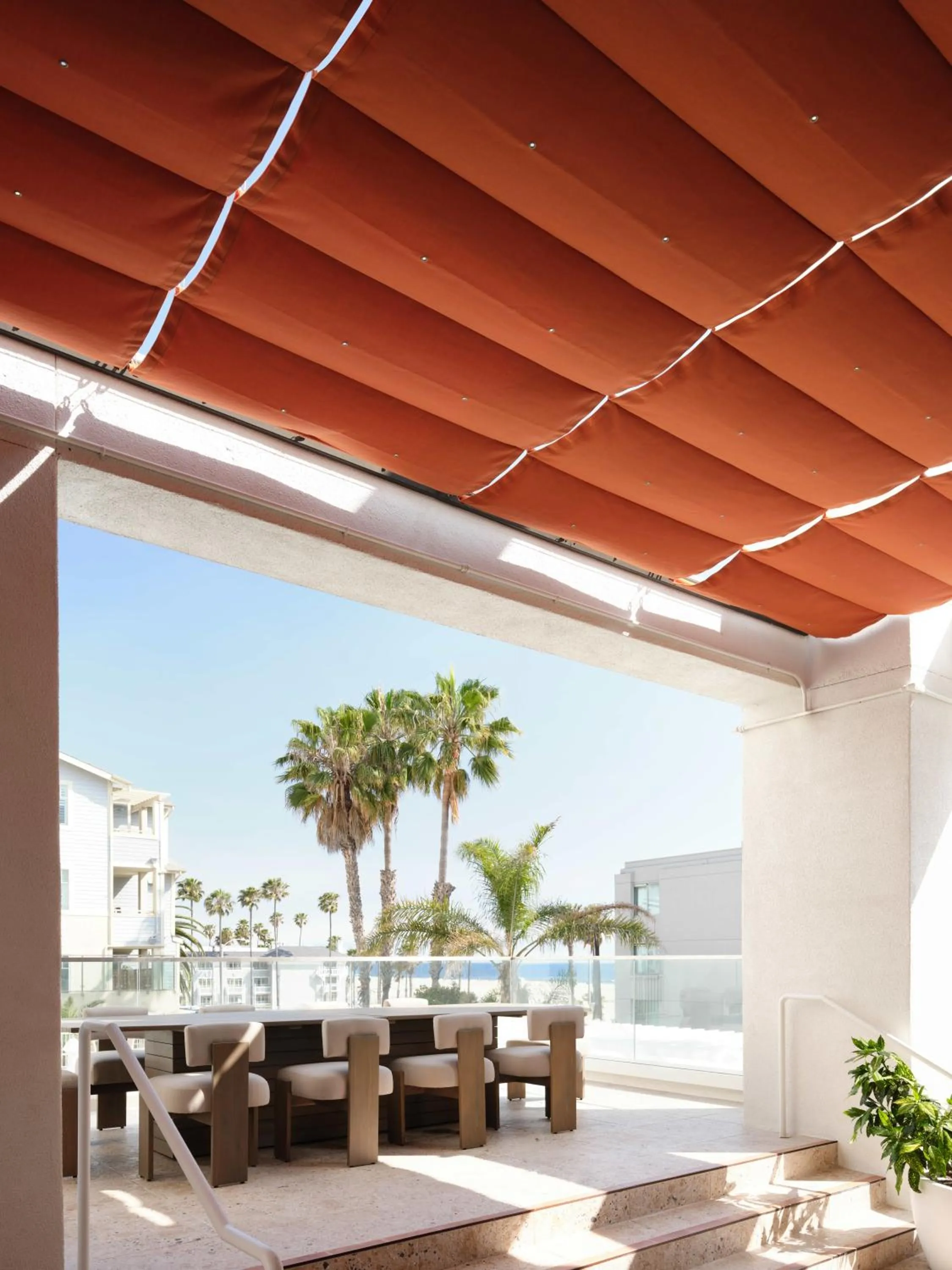 Restaurant/places to eat in Sandbourne Santa Monica, Autograph Collection