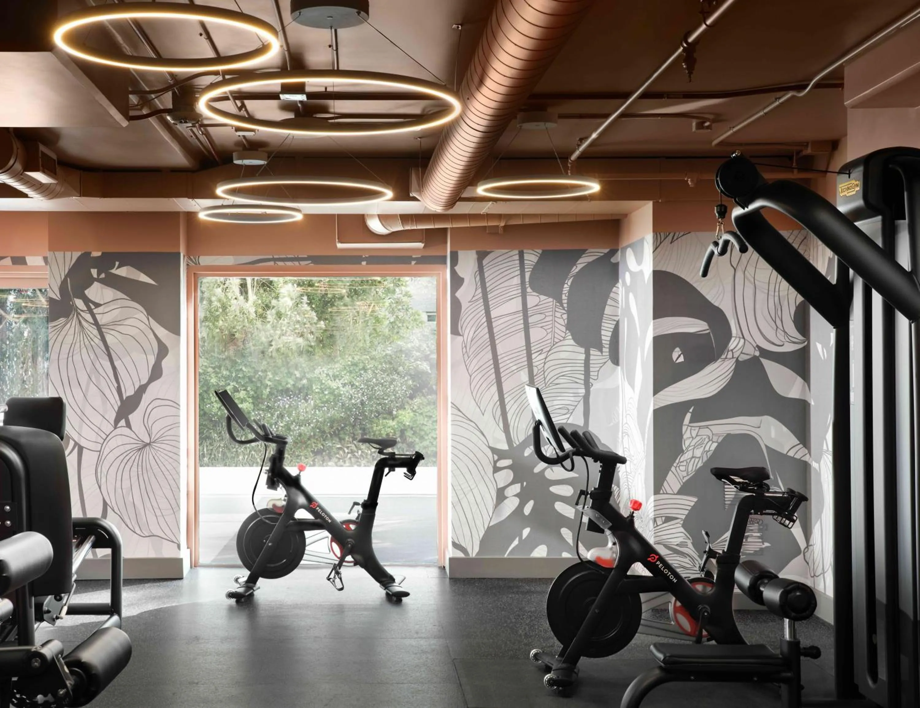 Fitness centre/facilities in Sandbourne Santa Monica, Autograph Collection