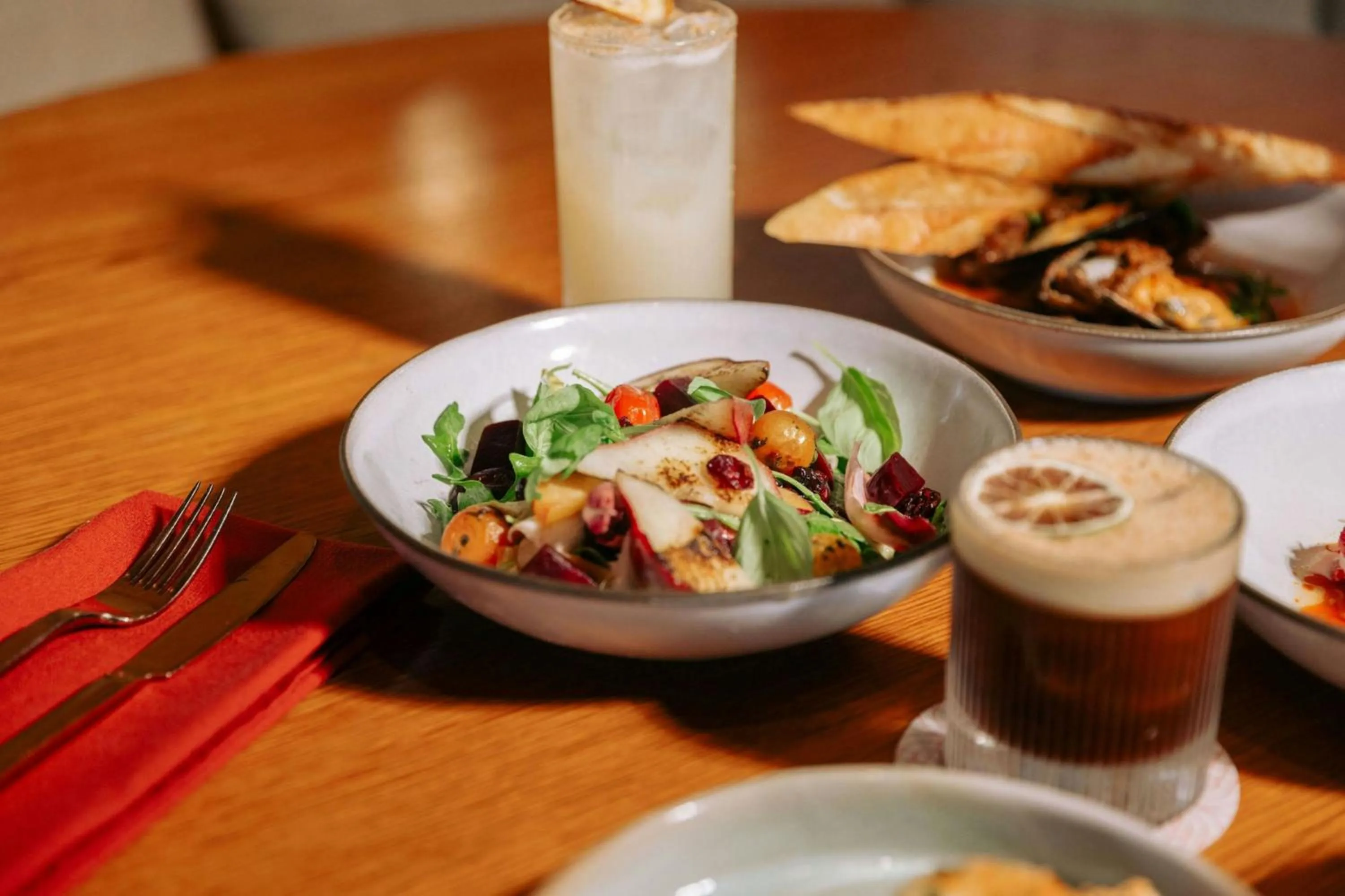 Restaurant/places to eat in Sandbourne Santa Monica, Autograph Collection