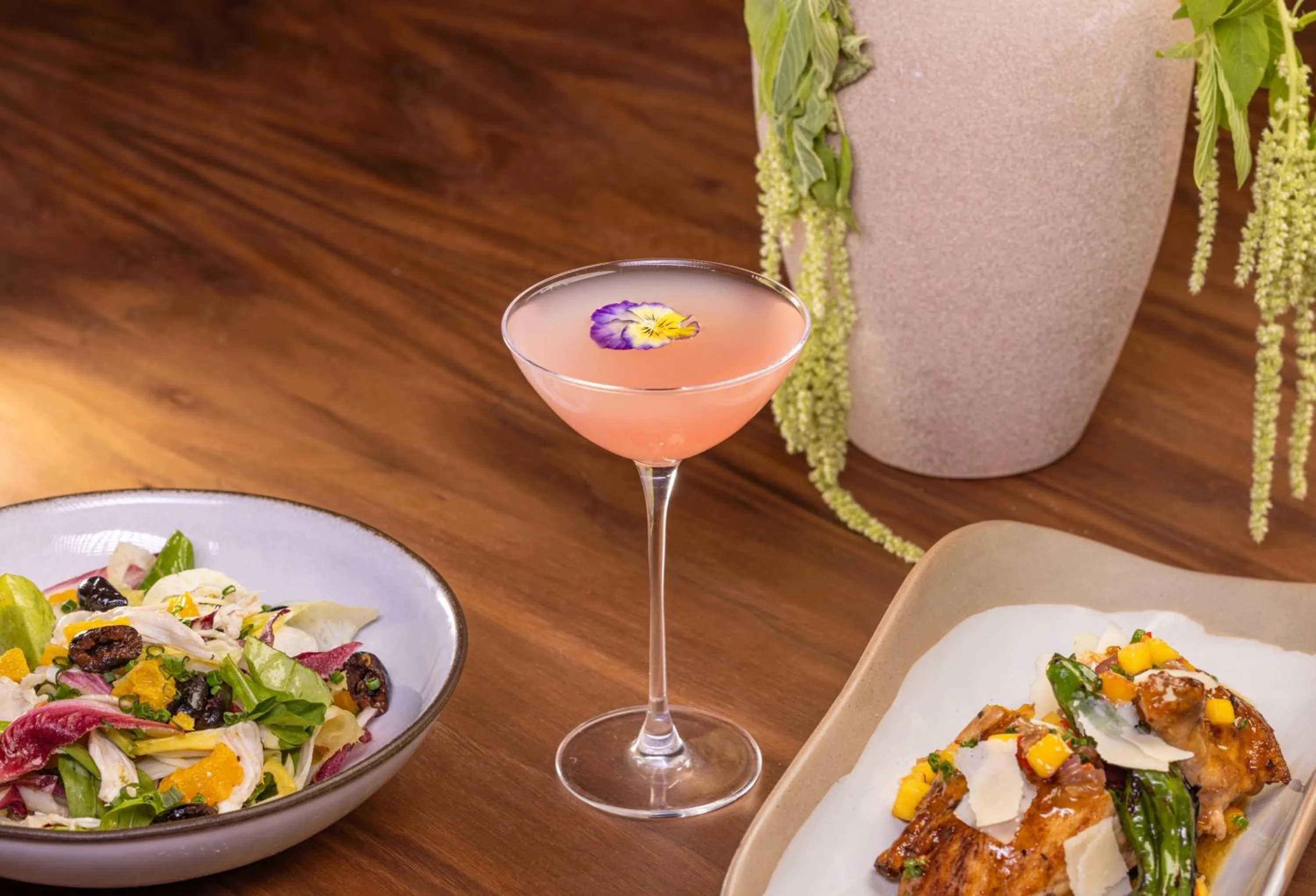 Food in Sandbourne Santa Monica, Autograph Collection