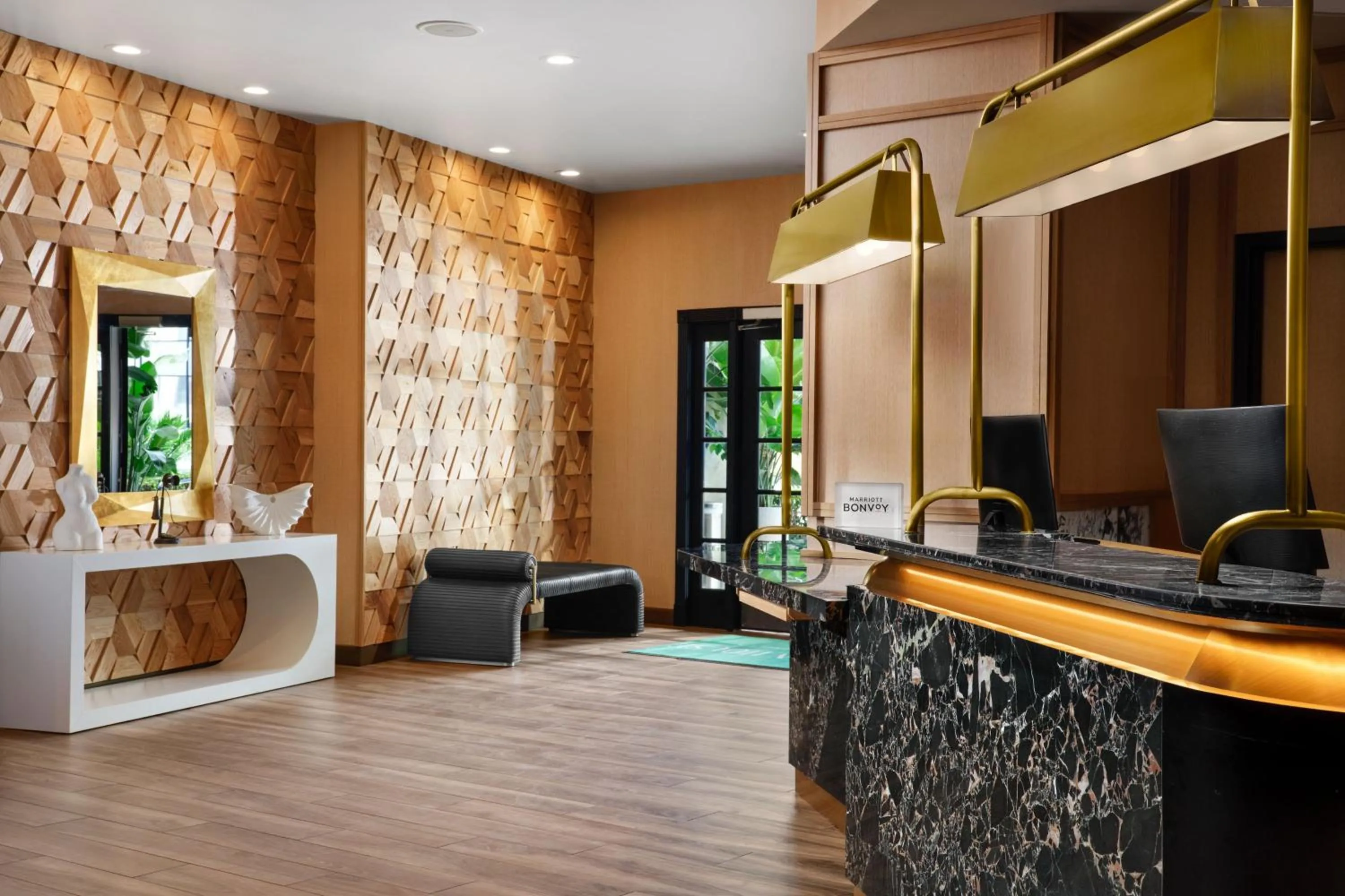Lobby or reception in Burton House, Beverly Hills, A Tribute Portfolio Hotel