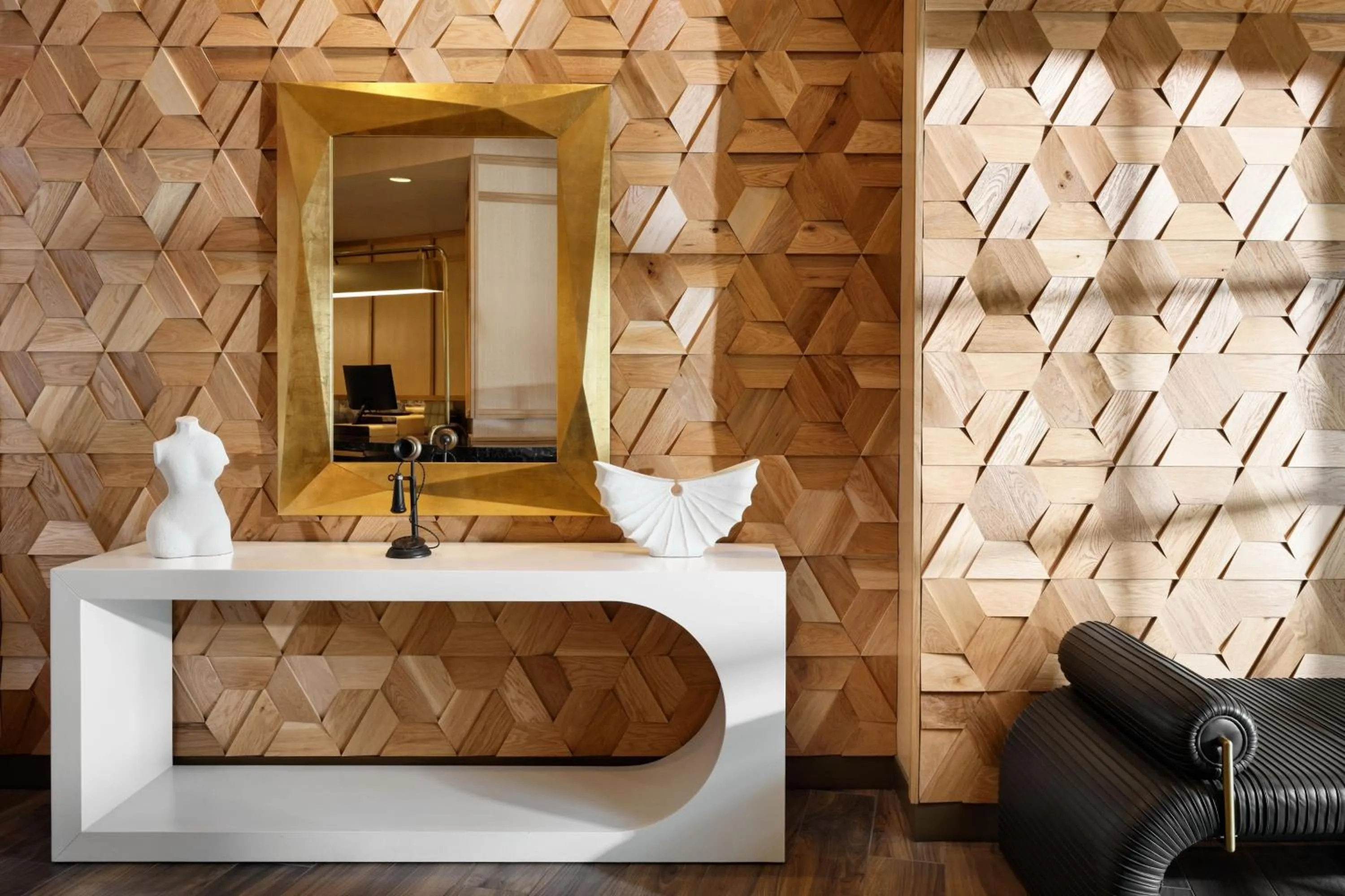 Lobby or reception in Burton House, Beverly Hills, A Tribute Portfolio Hotel