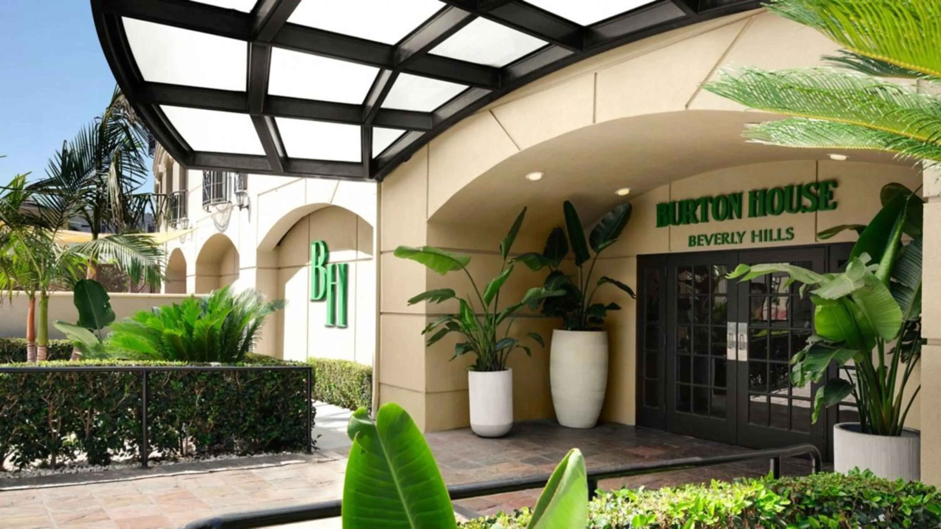 Facade/entrance in Burton House, Beverly Hills, A Tribute Portfolio Hotel