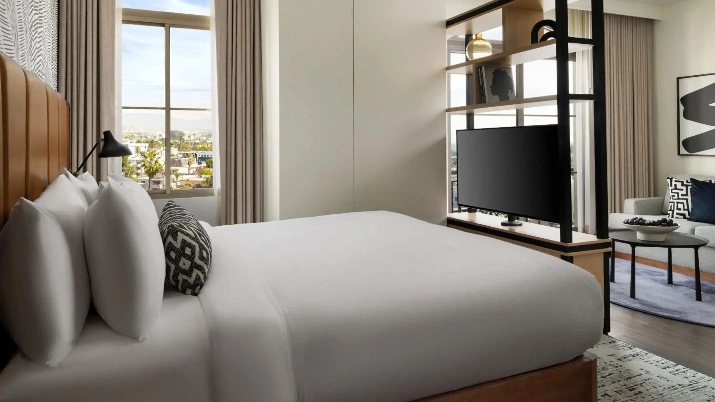 Bed in Burton House, Beverly Hills, A Tribute Portfolio Hotel Bed in Burton House, Beverly Hills, A Tribute Portfolio Hotel