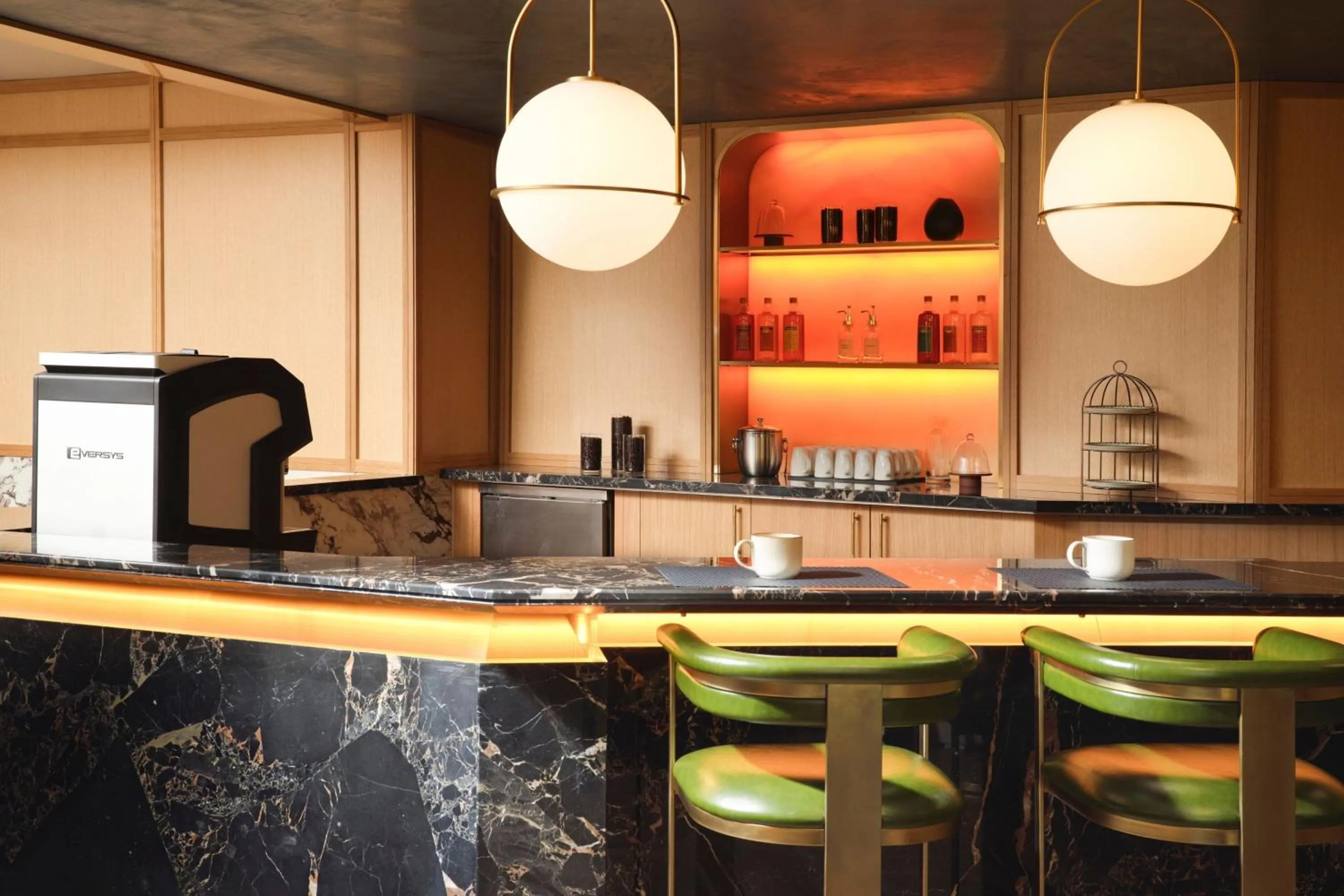 Lounge or bar in Burton House, Beverly Hills, A Tribute Portfolio Hotel