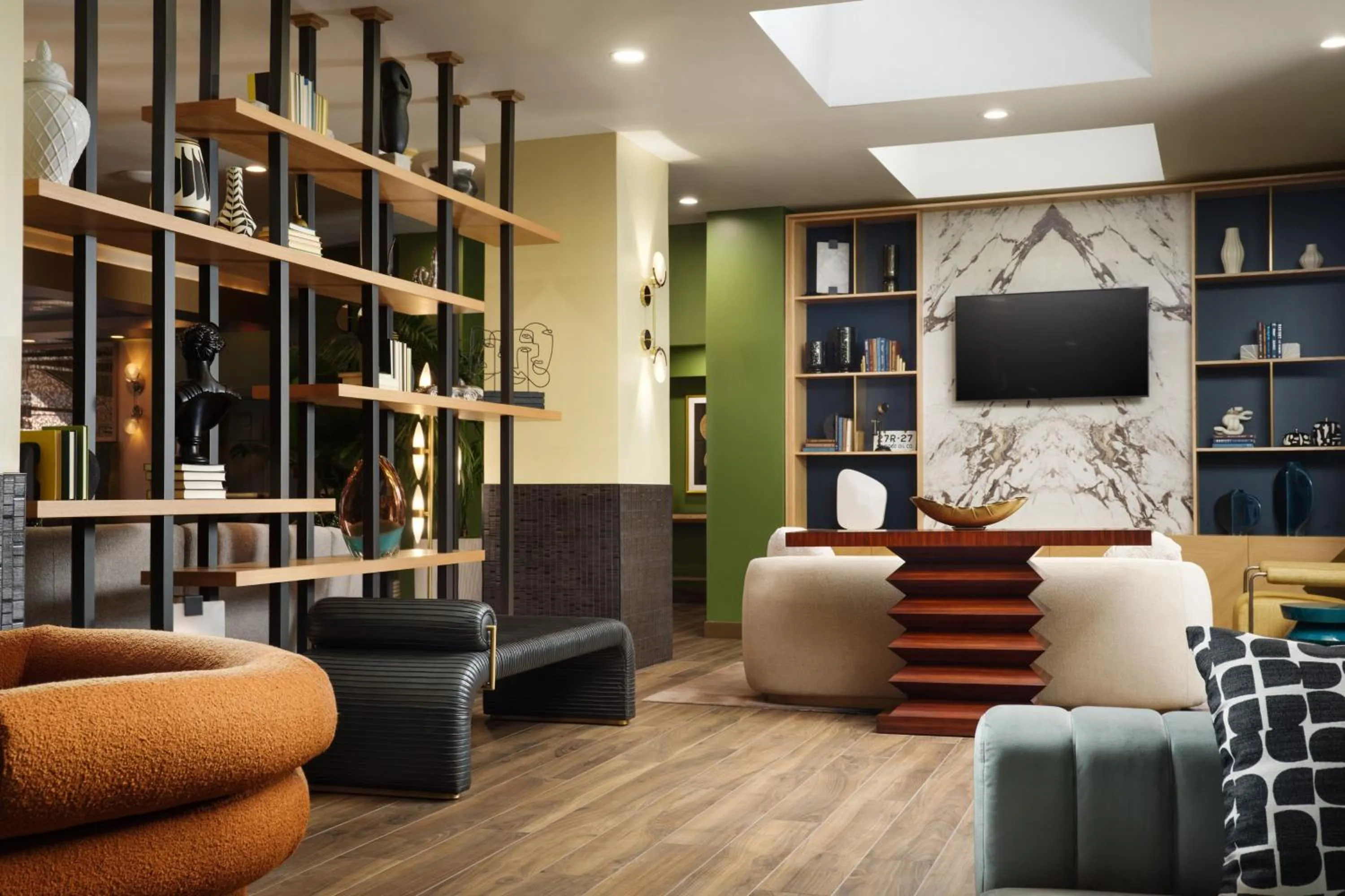 Lobby or reception in Burton House, Beverly Hills, A Tribute Portfolio Hotel