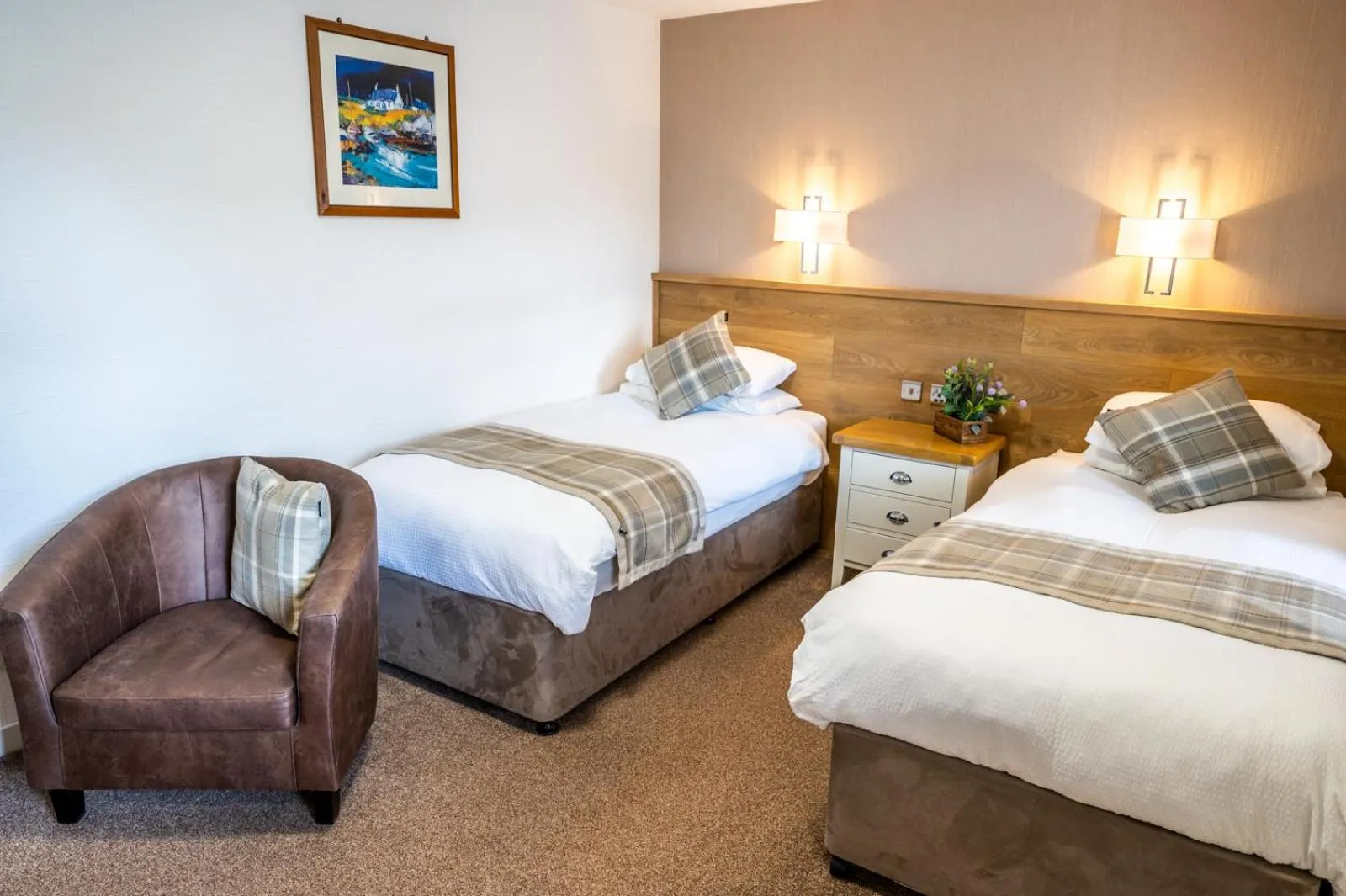 Bedroom, Bed in Riverside