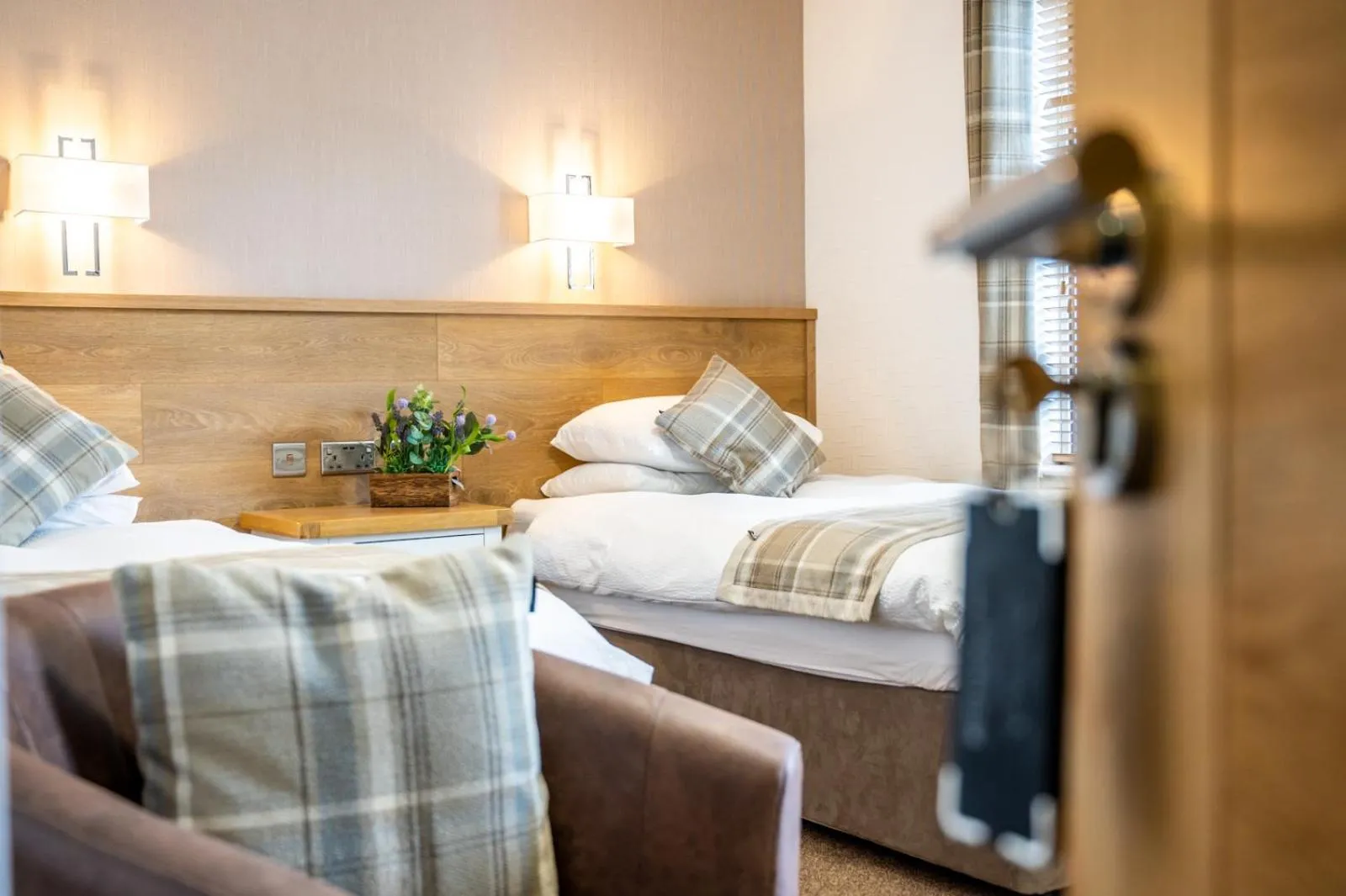 Bedroom, Bed in Riverside
