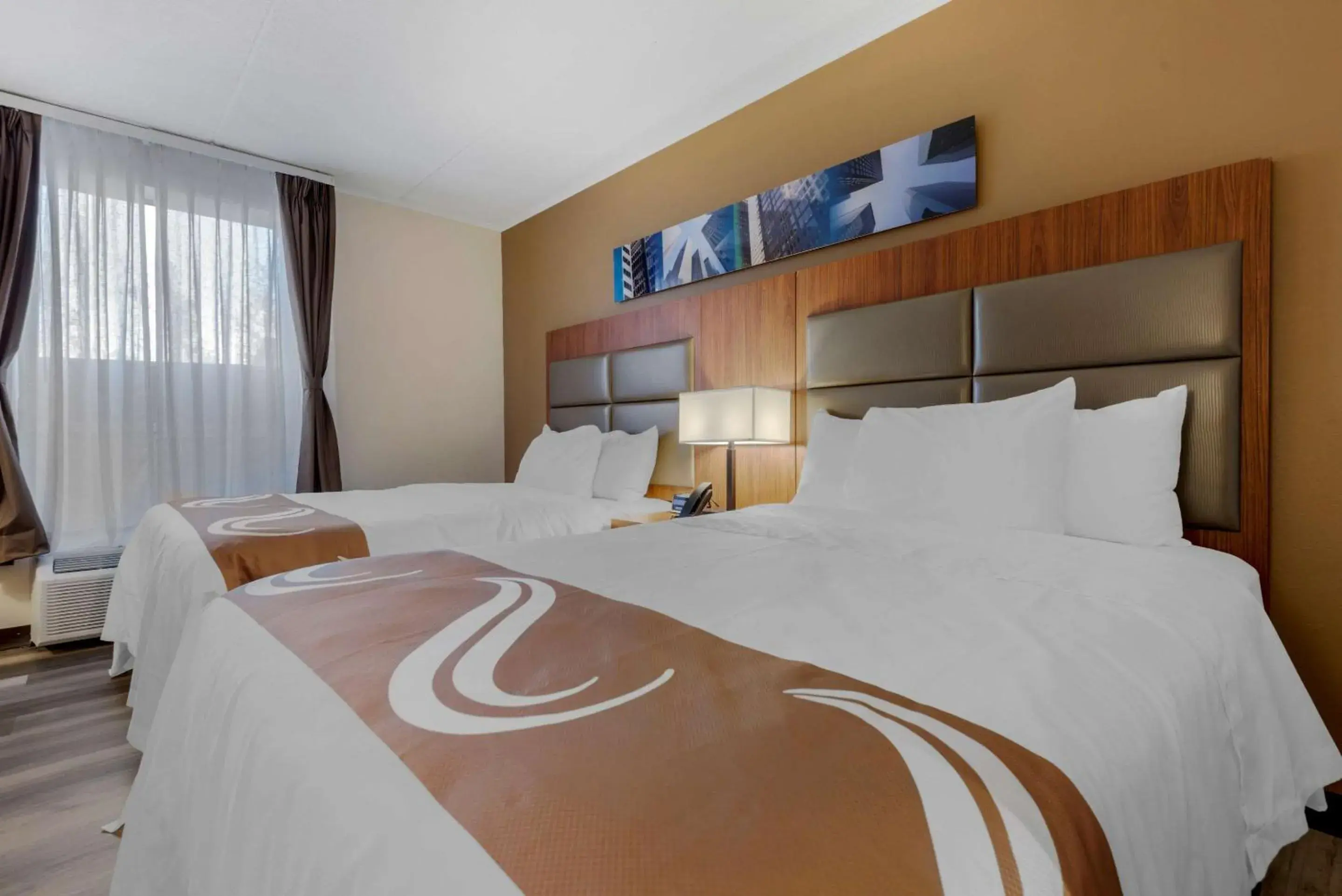 Bedroom, Bed in Quality Inn & Suites New Hartford - Utica Bedroom, Bed in Quality Inn & Suites New Hartford - Utica