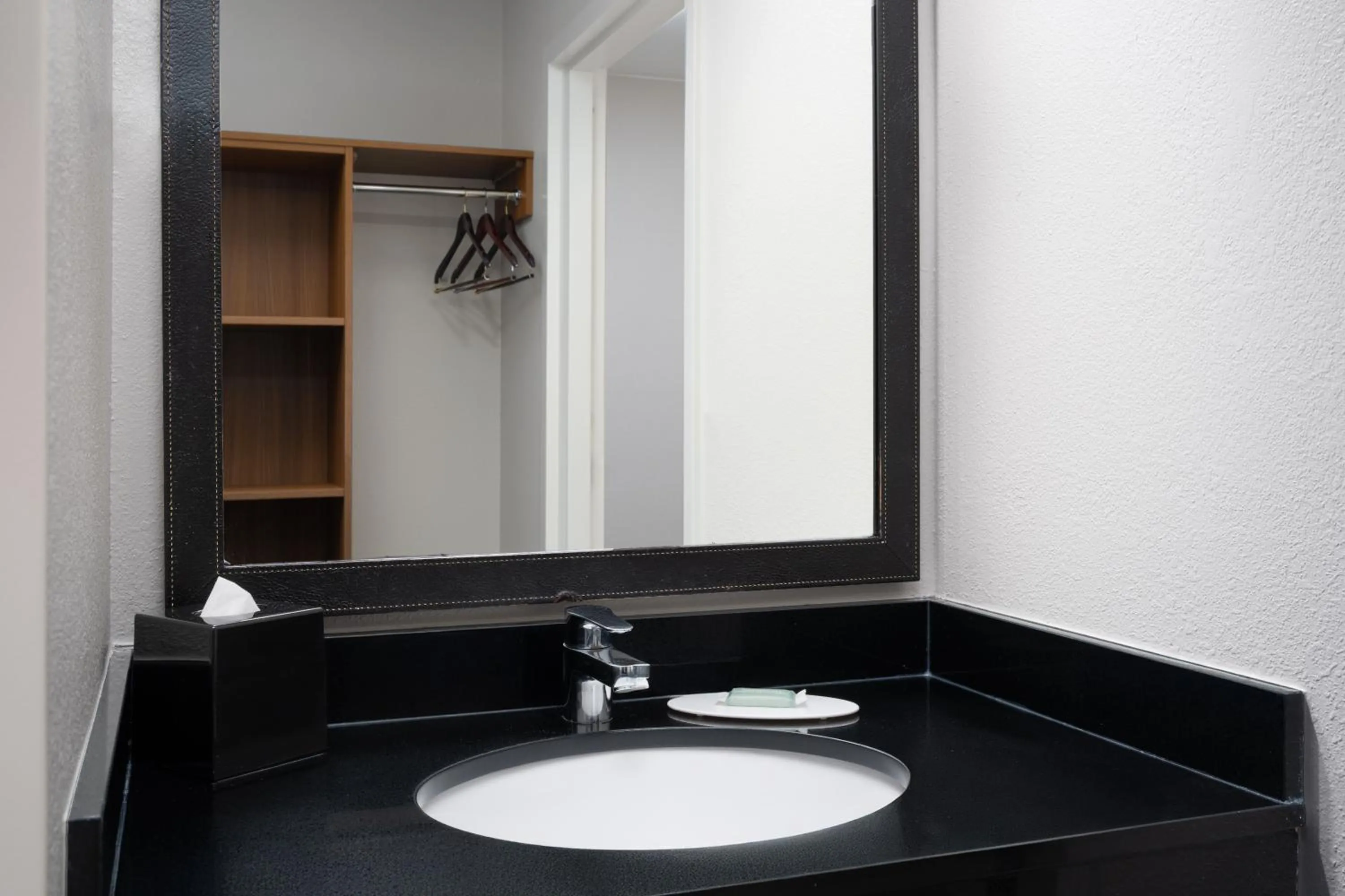 Bathroom in Fairfield Inn Orlando Airport