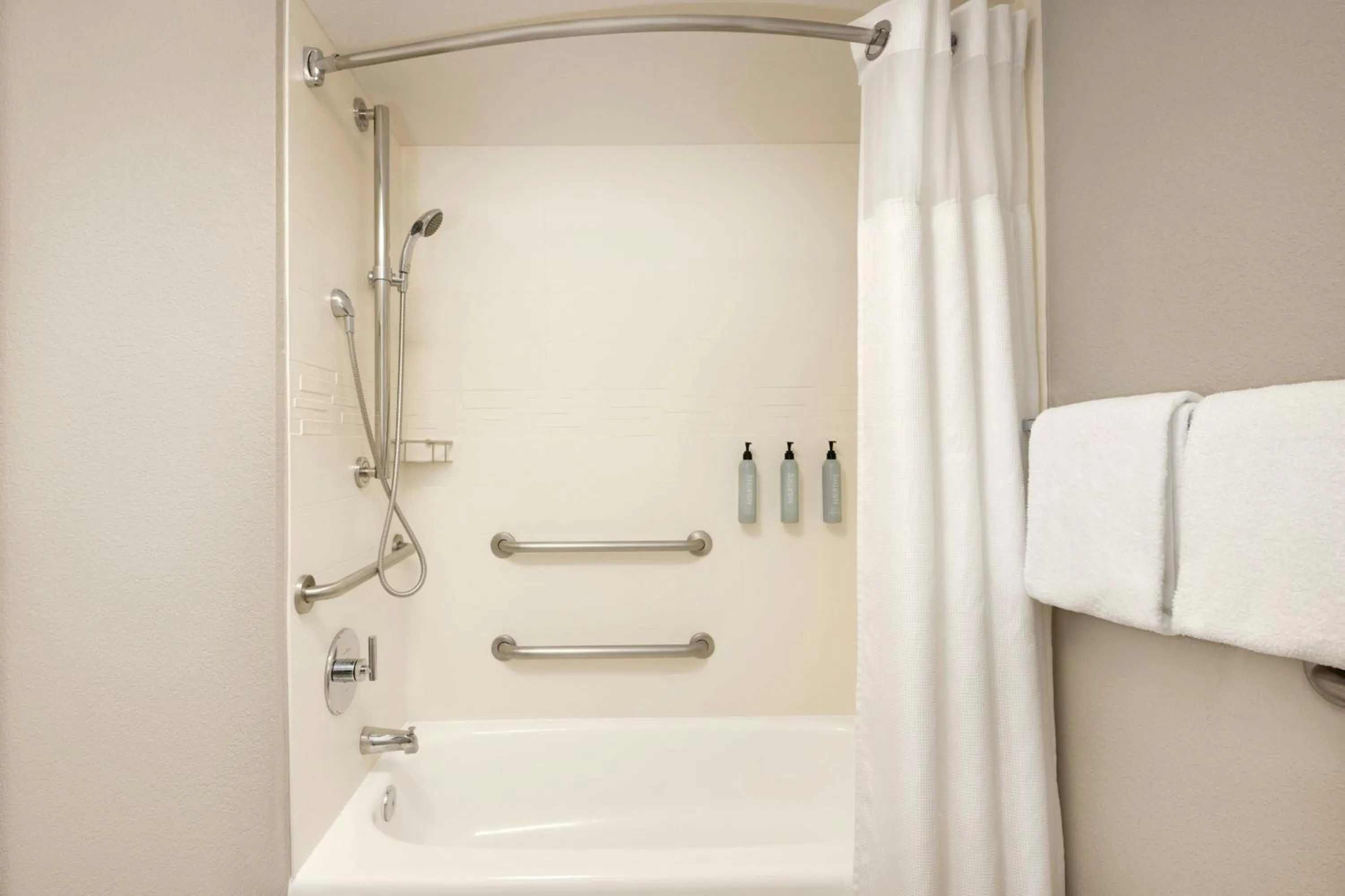 Bathroom in Residence Inn by Marriott Orlando East/UCF Area