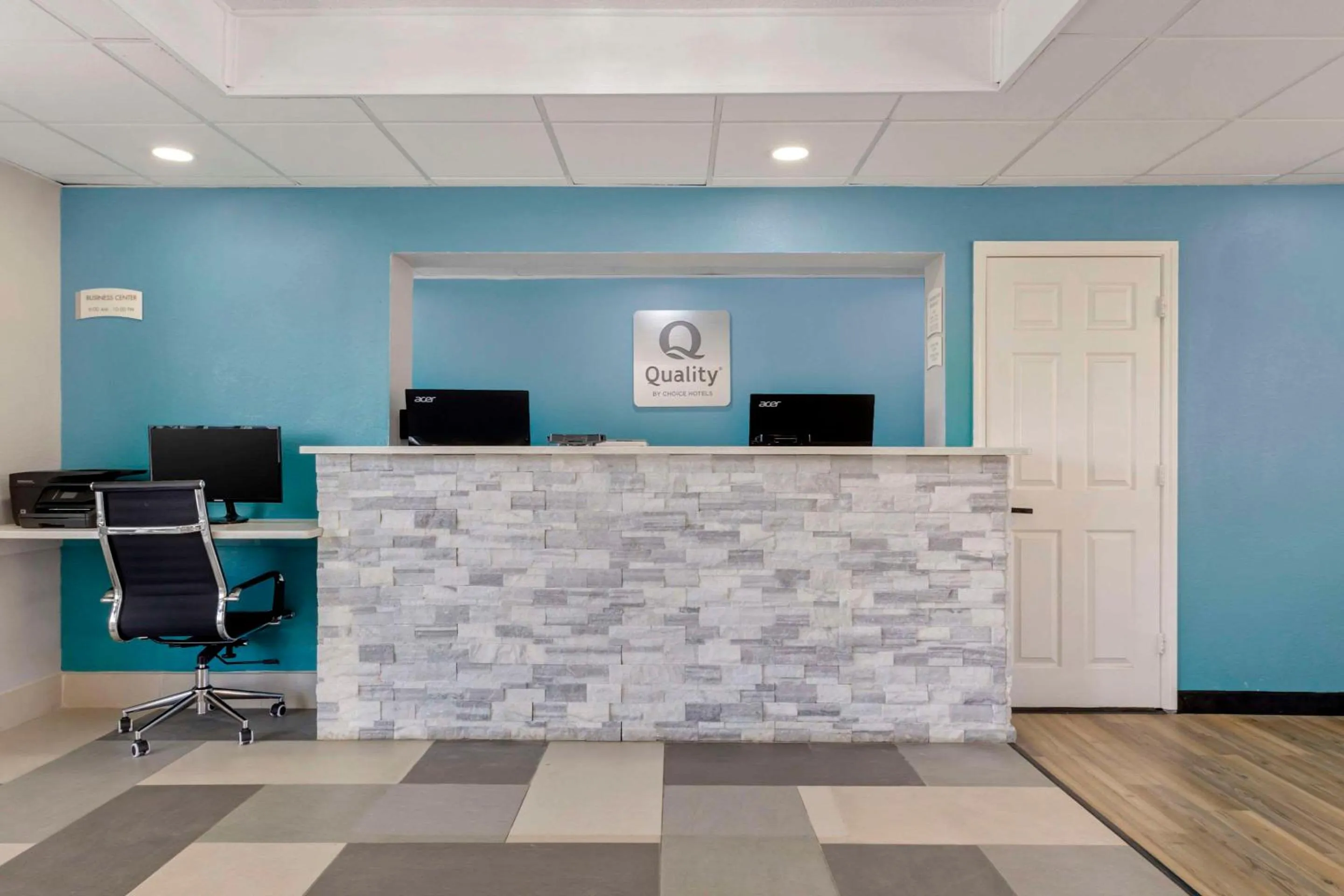 Lobby or reception in Quality Inn