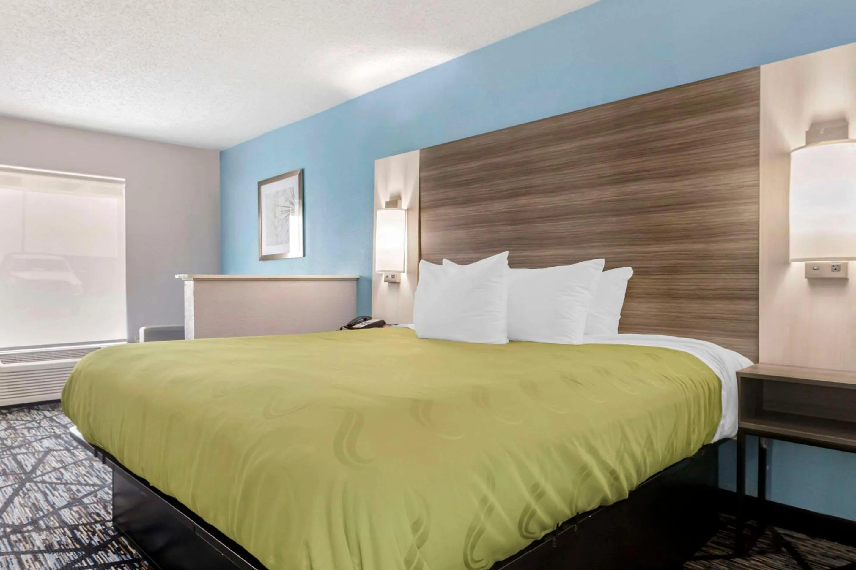 Bedroom, Bed in Quality Inn