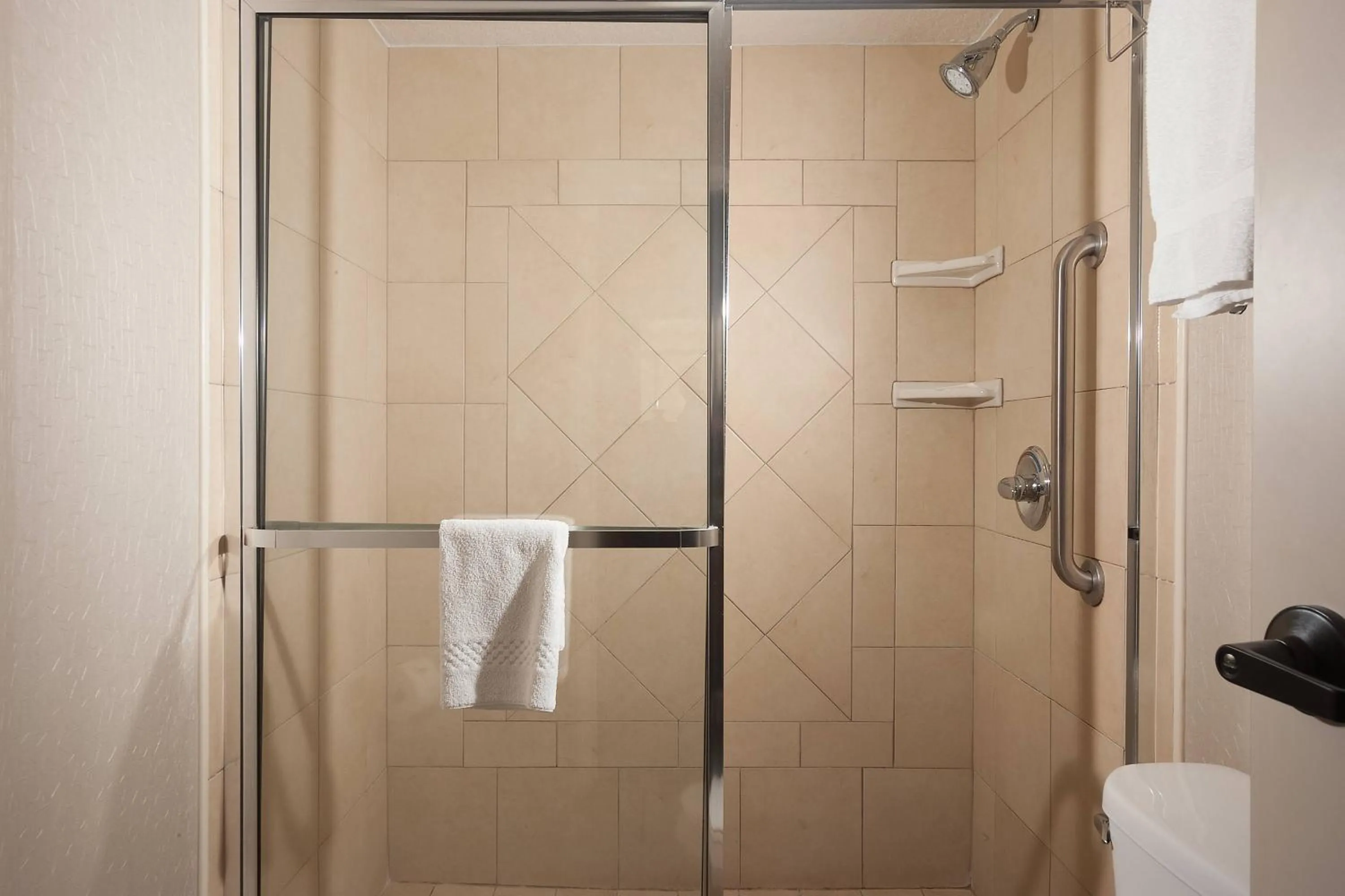 Bathroom in SpringHill Suites Orlando Airport