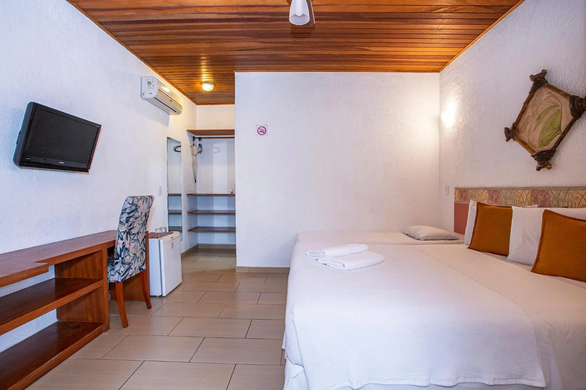 Bedroom, Bed in Hotel Praia do Portinho