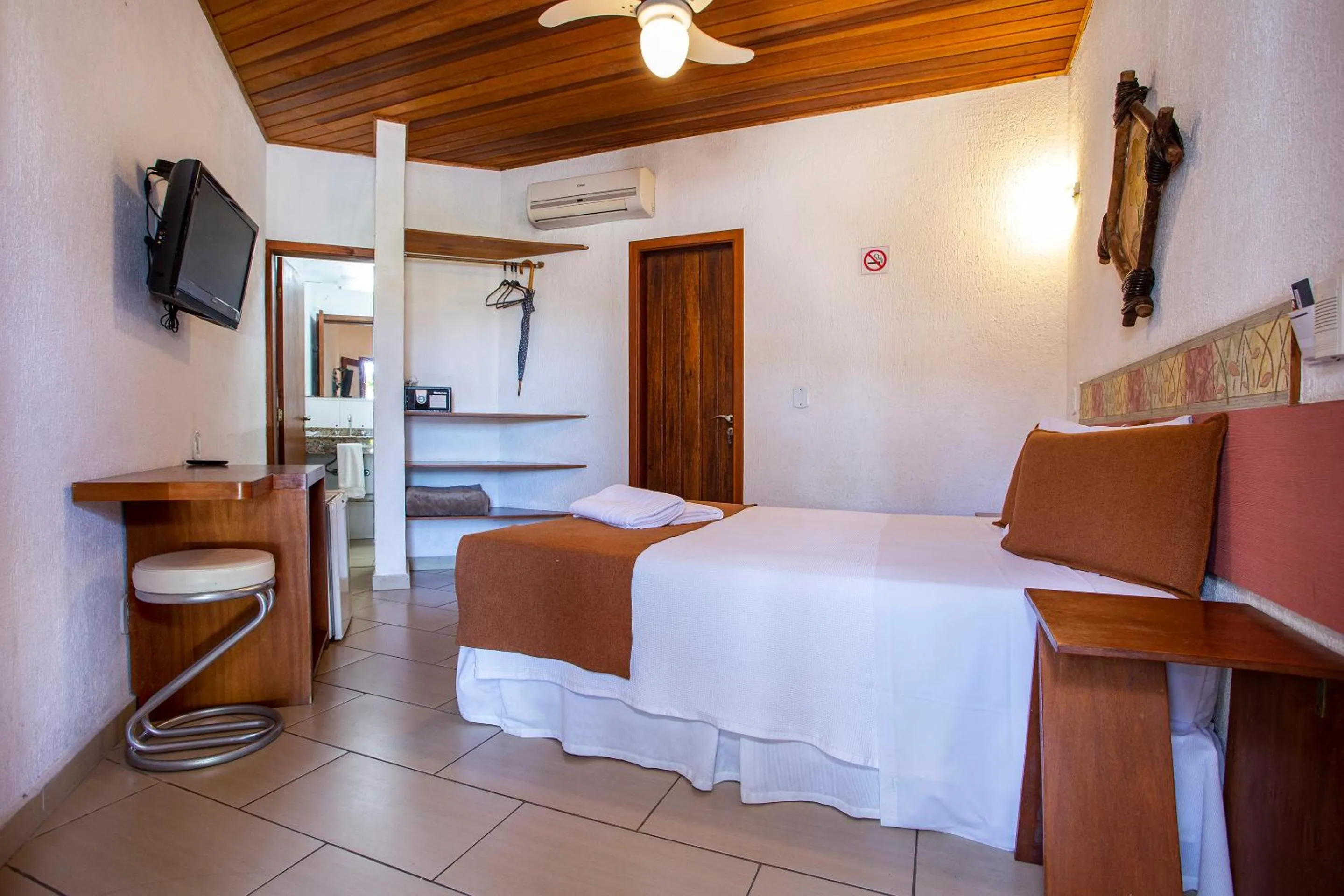 Bedroom, Bed in Hotel Praia do Portinho