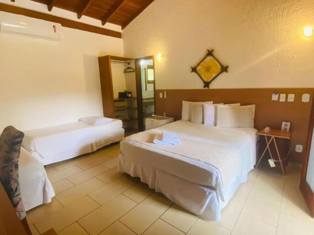 Bedroom, Bed in Hotel Praia do Portinho