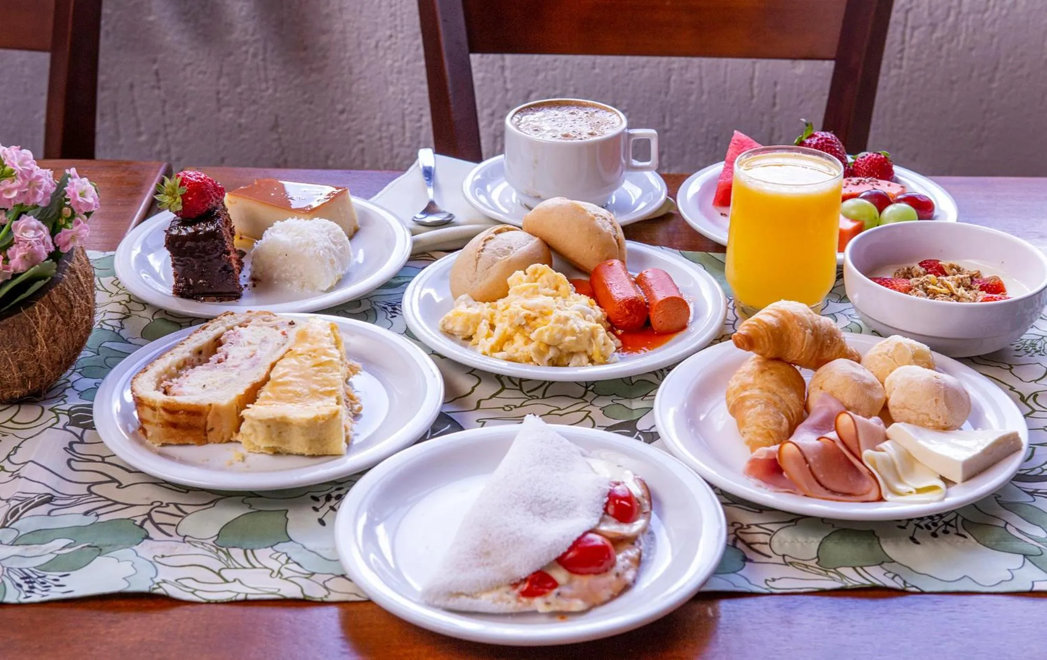 Breakfast in Hotel Praia do Portinho