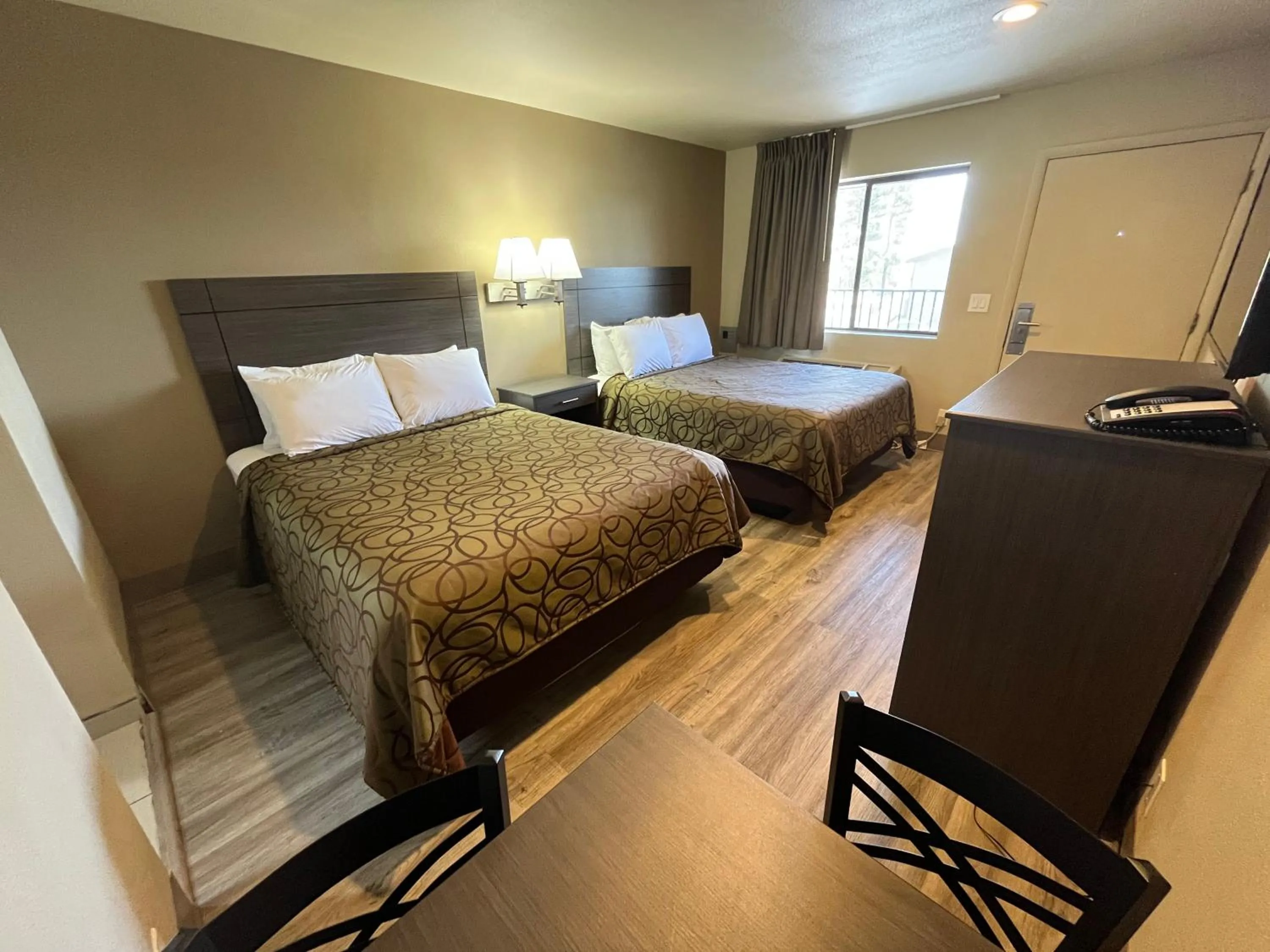 Bed in Mountain View Inn