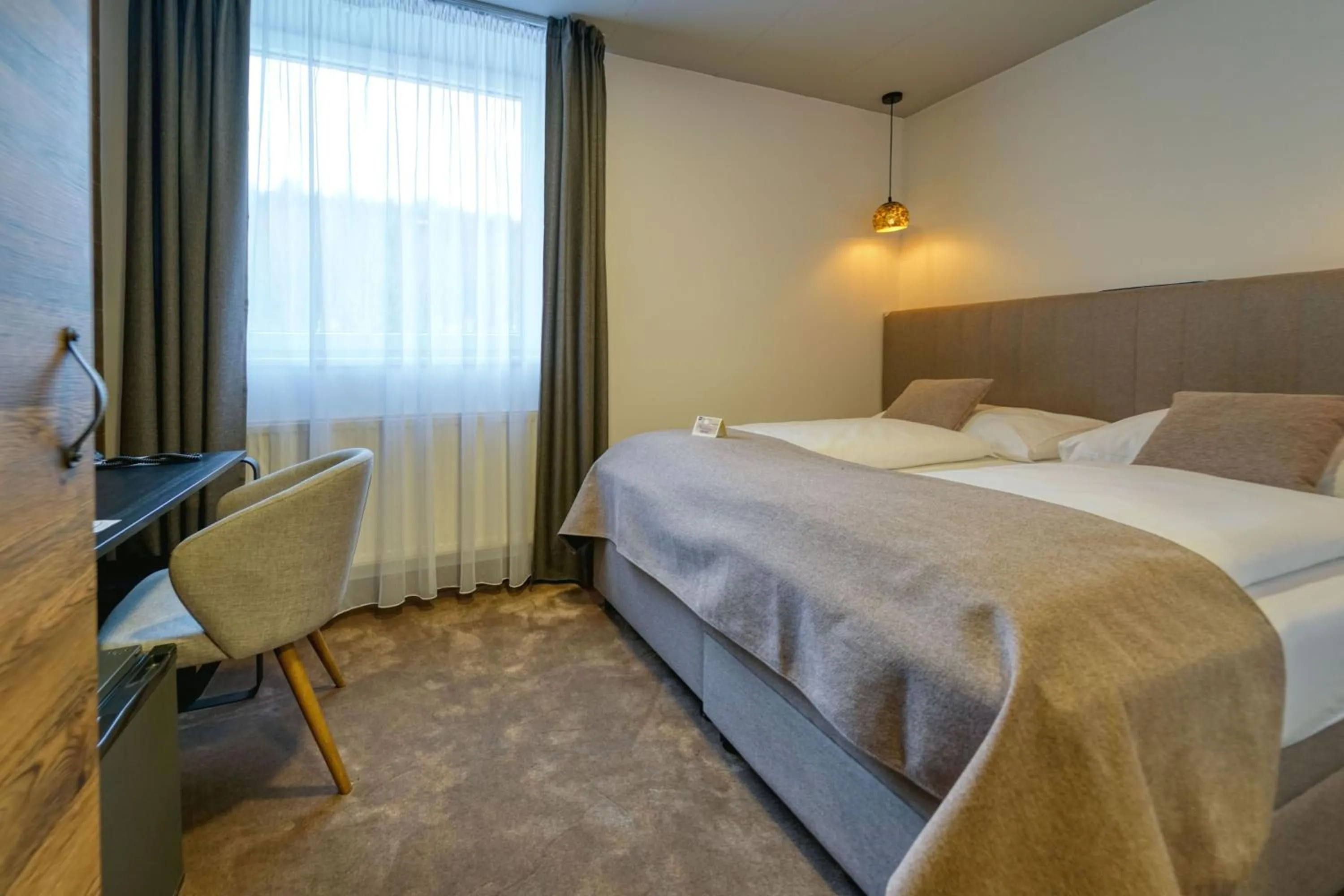 TV and multimedia, Bed in Grand Hotel BELLEVUE