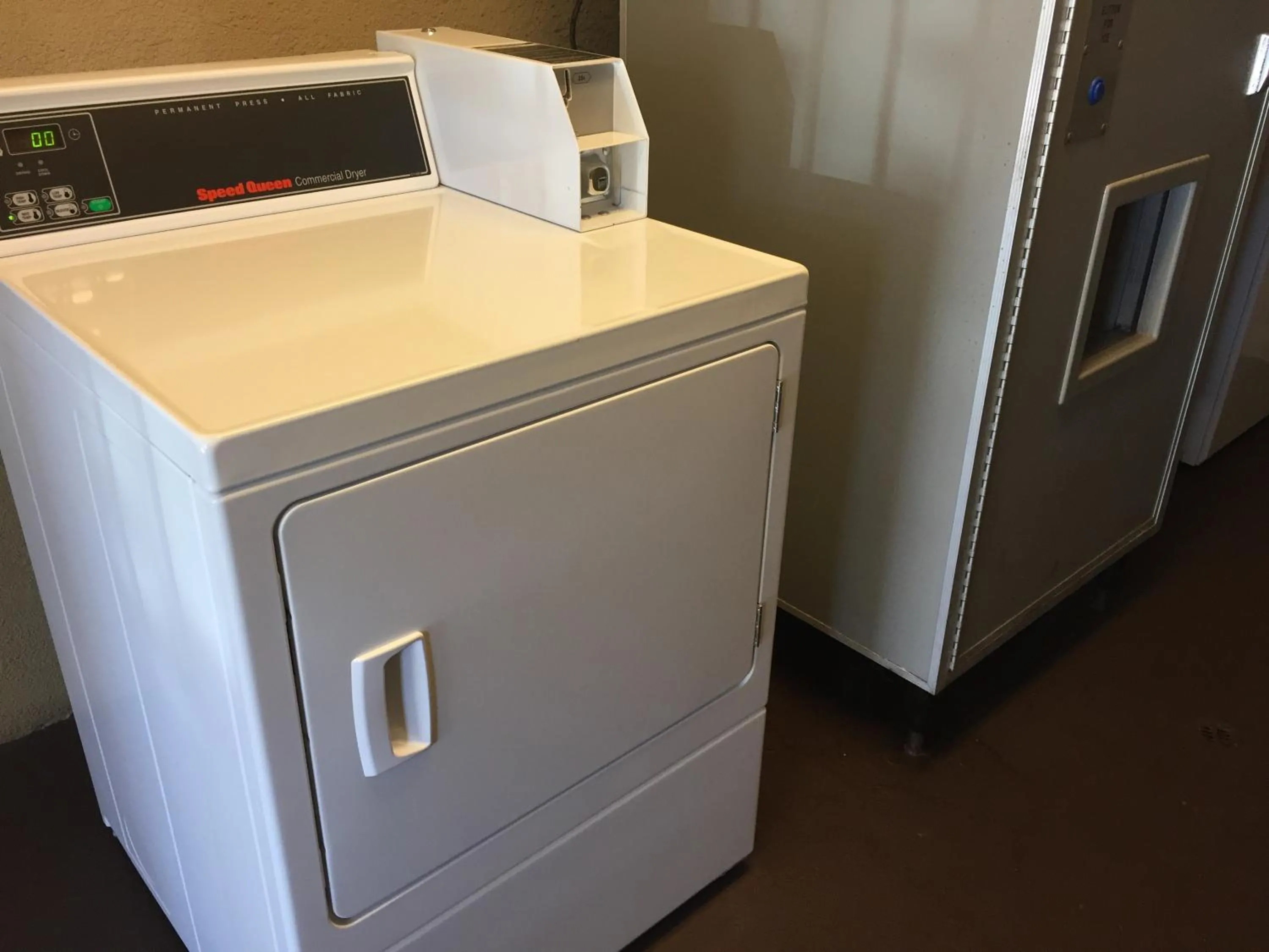 Area and facilities in Chula Vista Inn