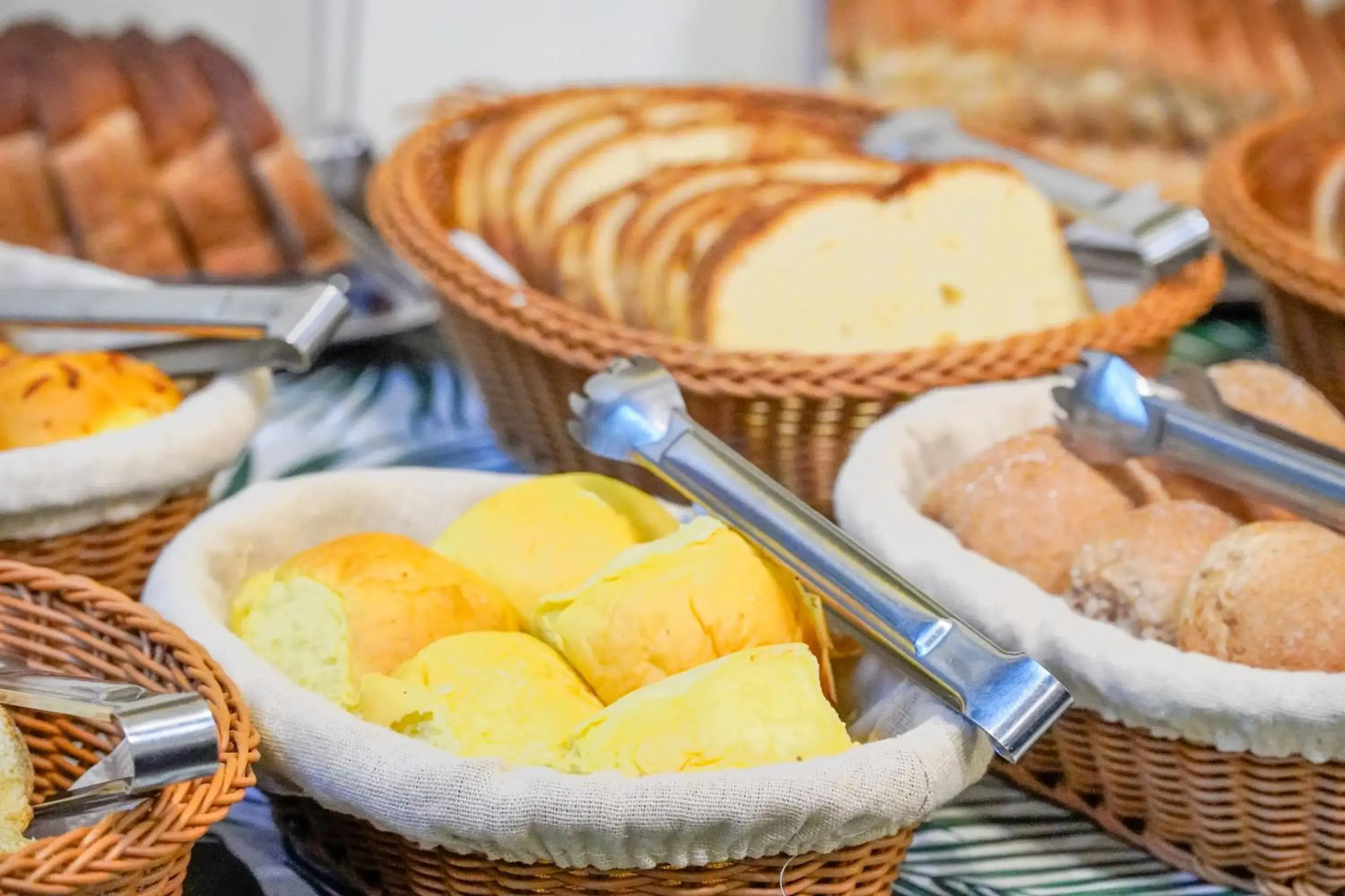 Food and drinks in VELINN Feiticeira Praia Hotel Food and drinks in VELINN Feiticeira Praia Hotel