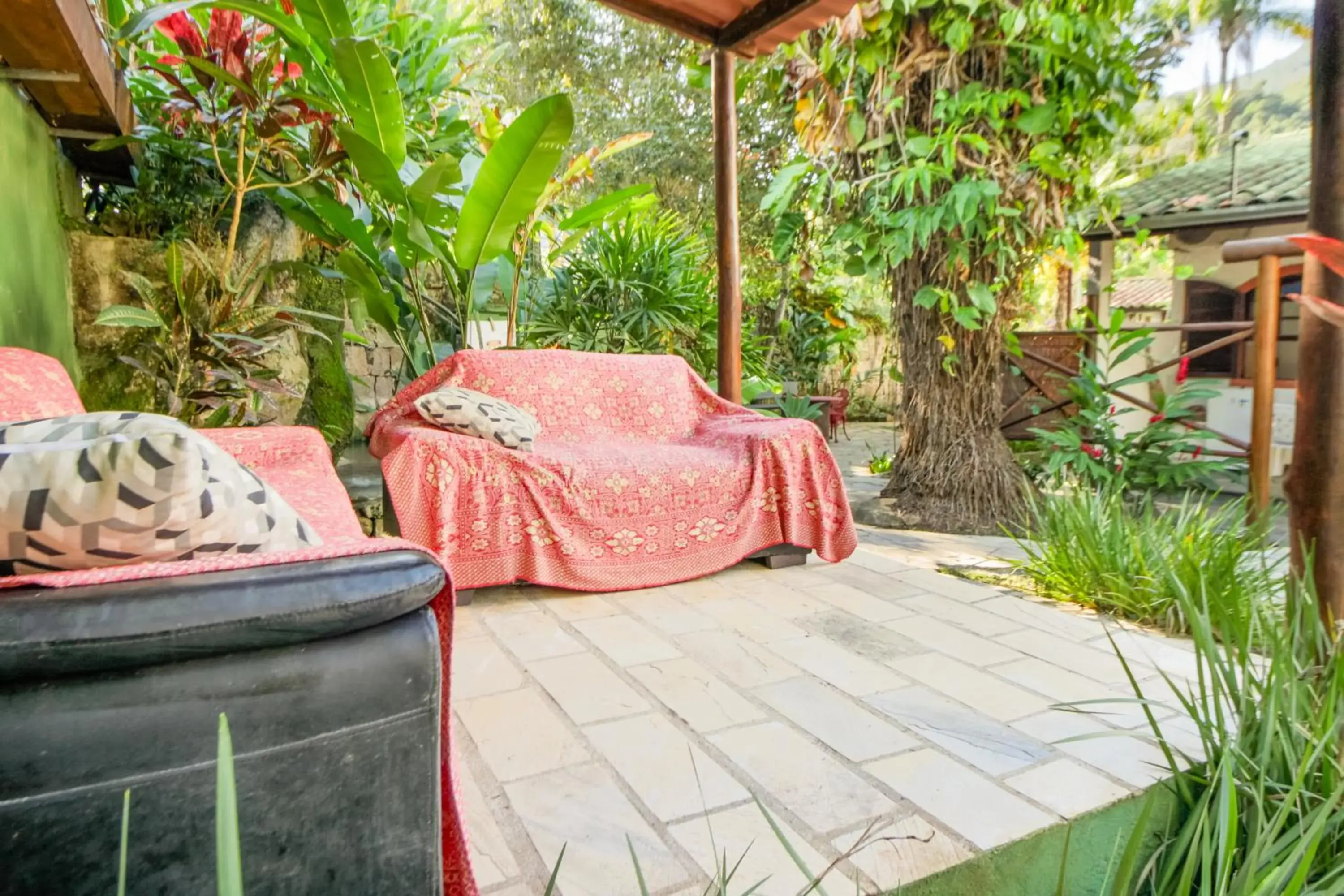 Garden view in VELINN Feiticeira Praia Hotel Garden view in VELINN Feiticeira Praia Hotel