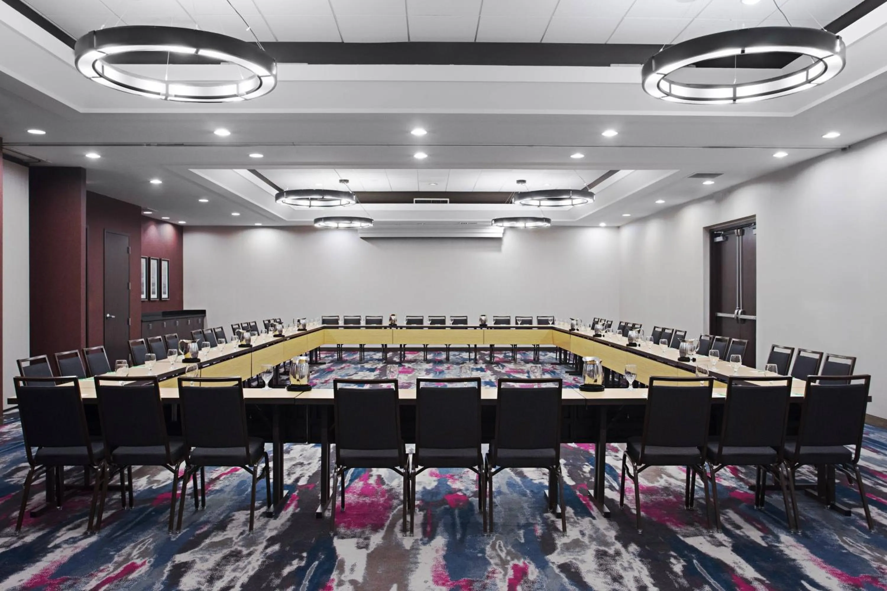 Meeting/conference room in Courtyard Miami Downtown Brickell Area