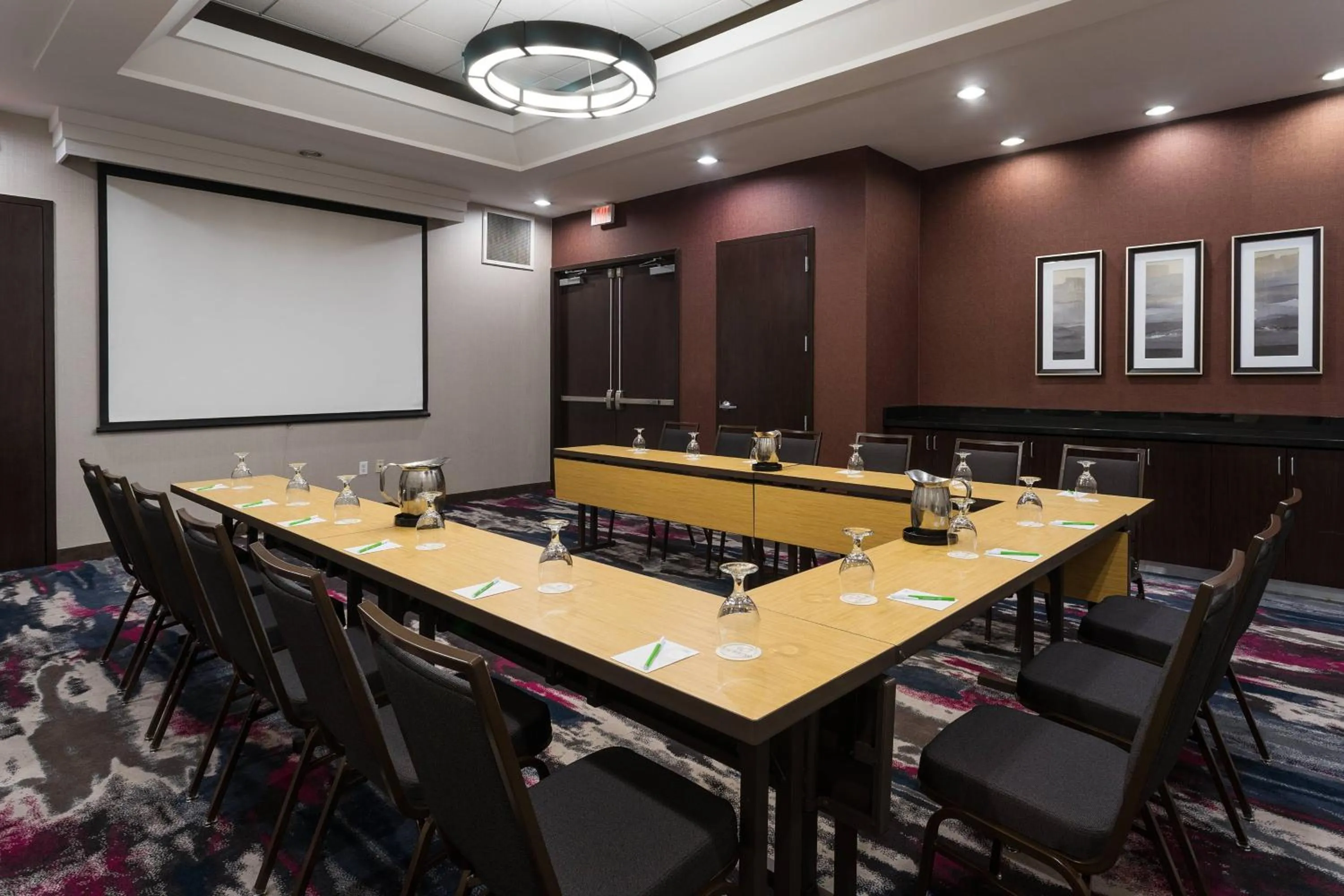 Meeting/conference room in Courtyard Miami Downtown Brickell Area