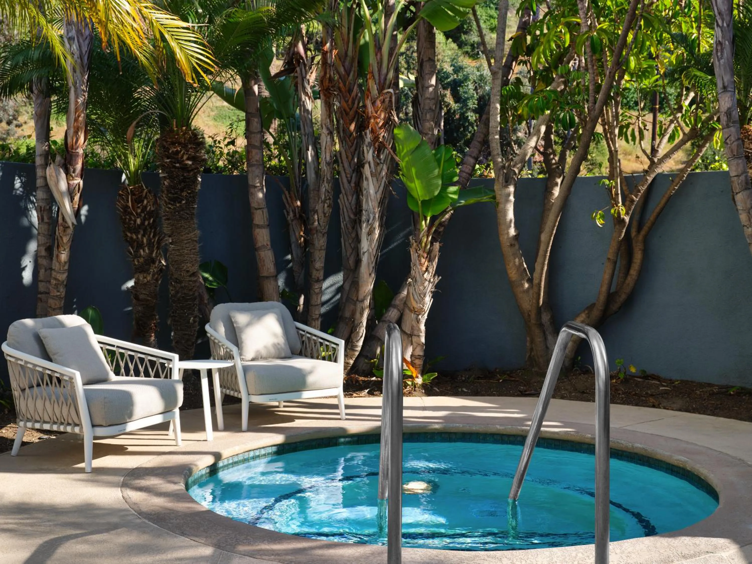 Hot Tub in Courtyard by Marriott San Diego Mission Valley/Hotel Circle