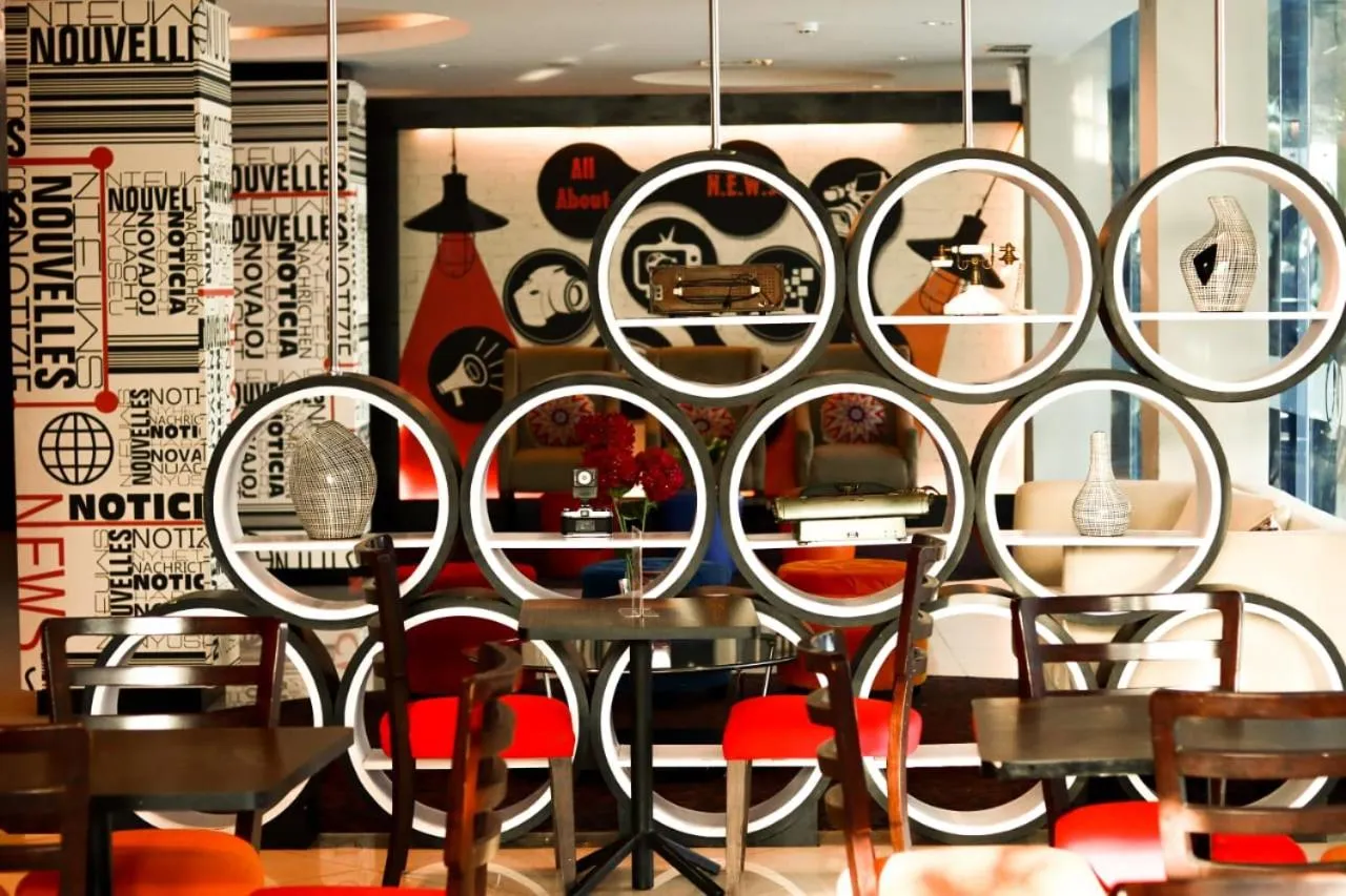 Restaurant/places to eat in News Hotel by Graha Pena Jawa Pos